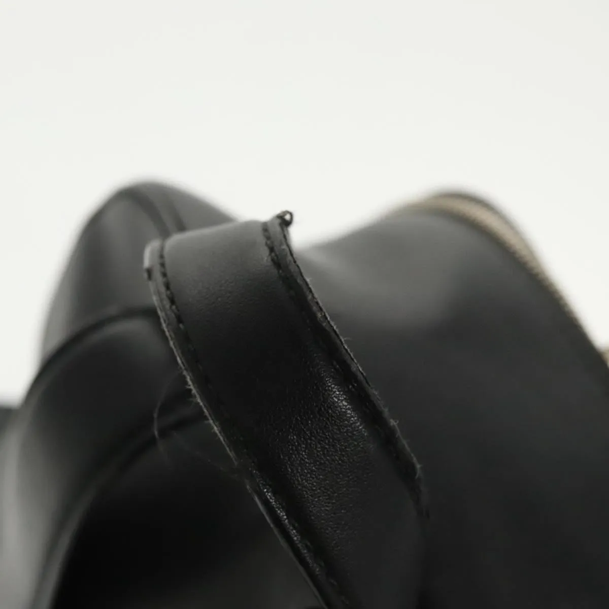 Bally  Leather Backpack Bag (Pre-Owned)