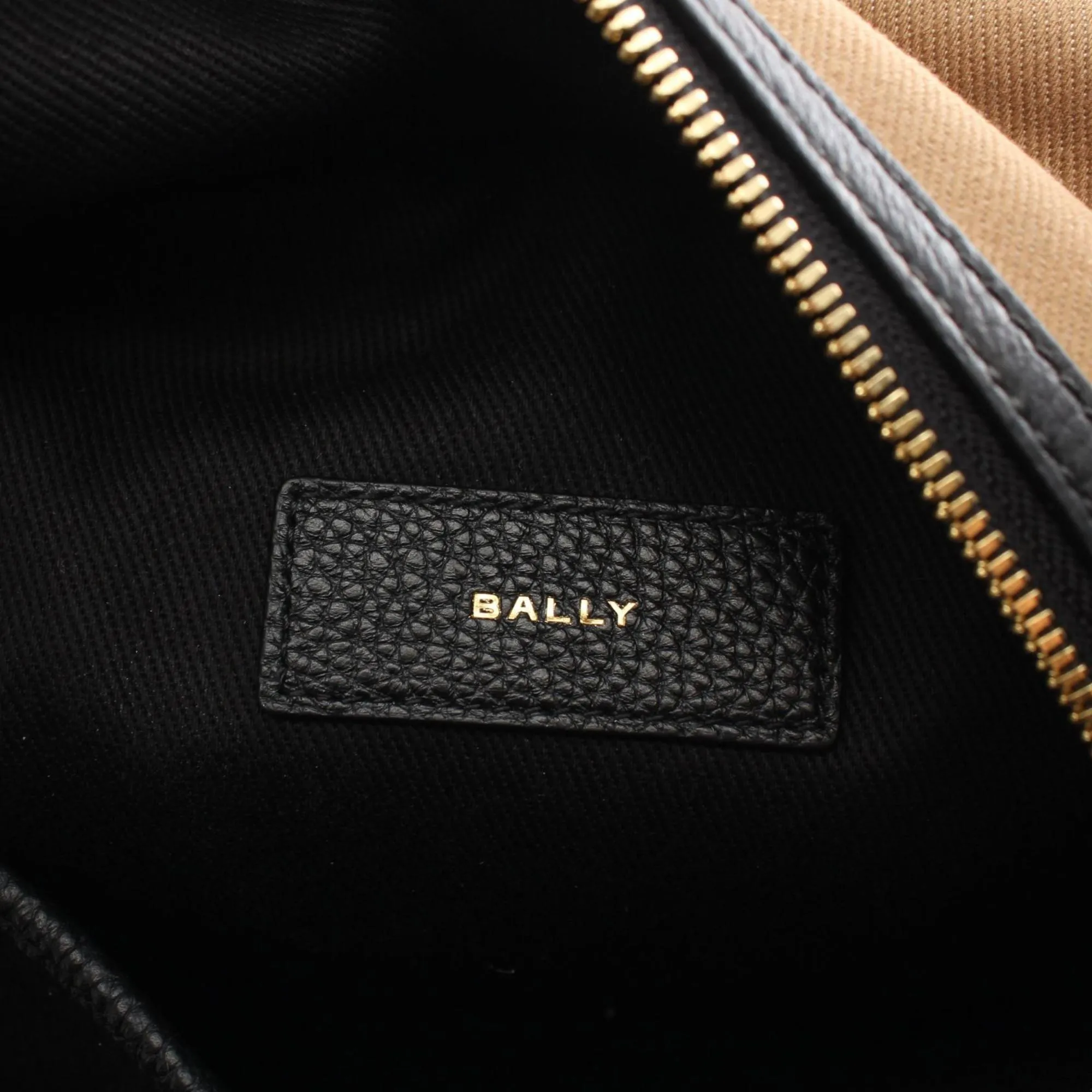 Bally   Leather Fabric Backpack (Pre-Owned)