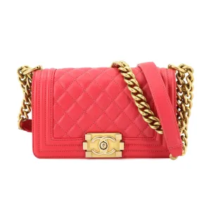 Chanel Boy Chanel Leather Shoulder Bag (Pre-Owned)