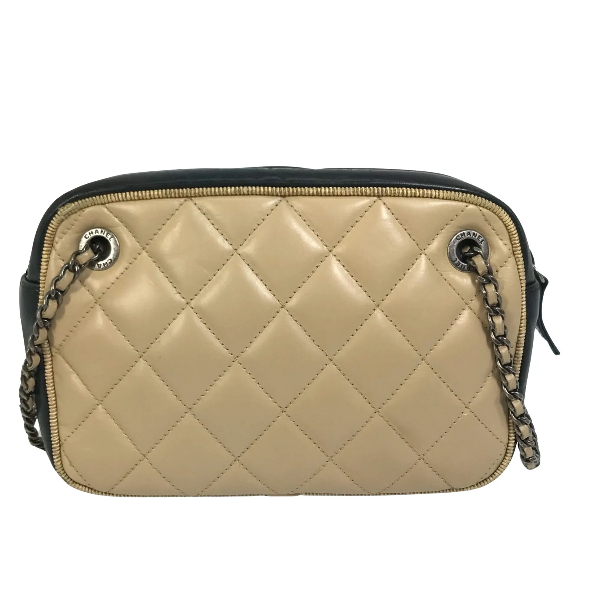 Chanel Camera Leather Shoulder Bag (Pre-Owned)
