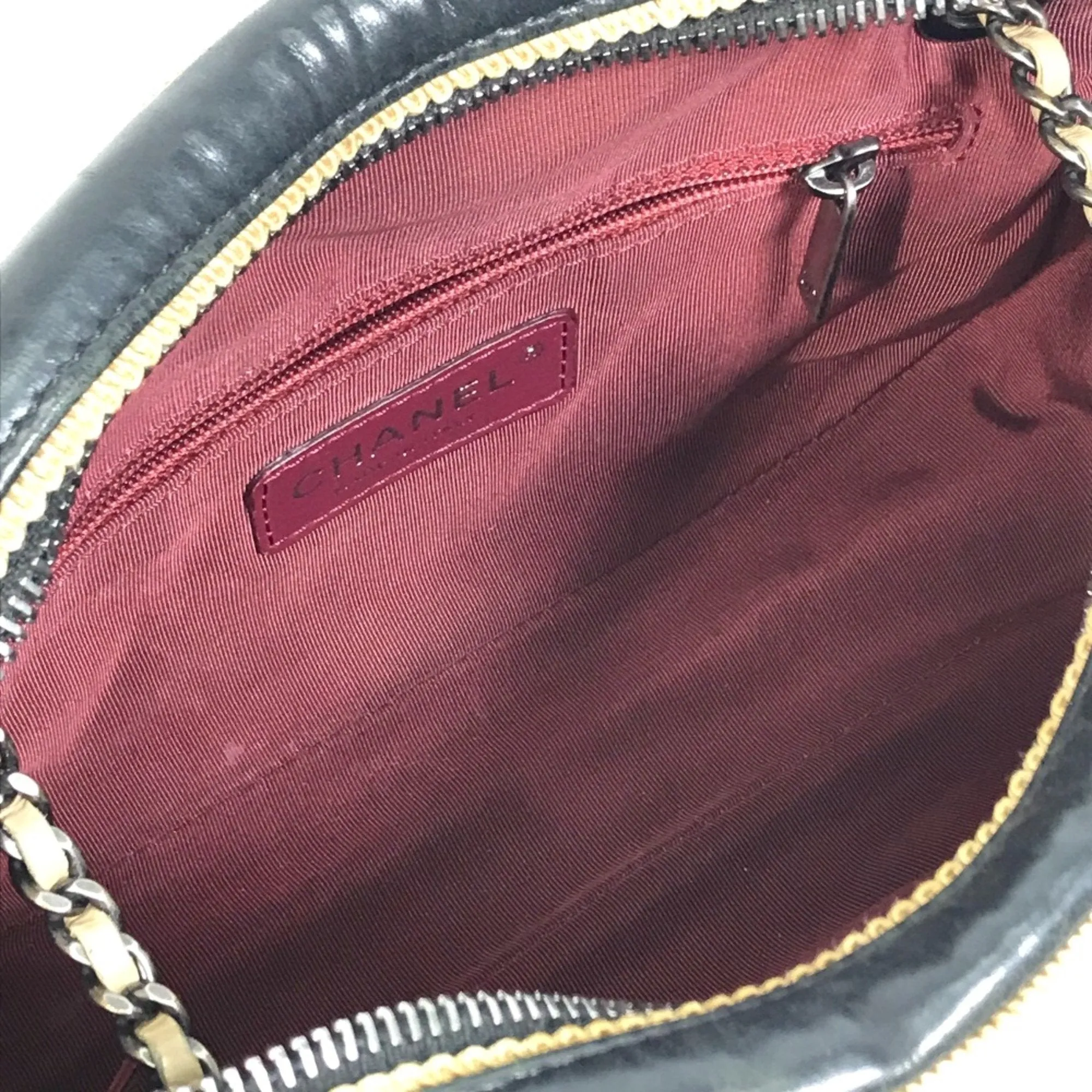Chanel Camera Leather Shoulder Bag (Pre-Owned)