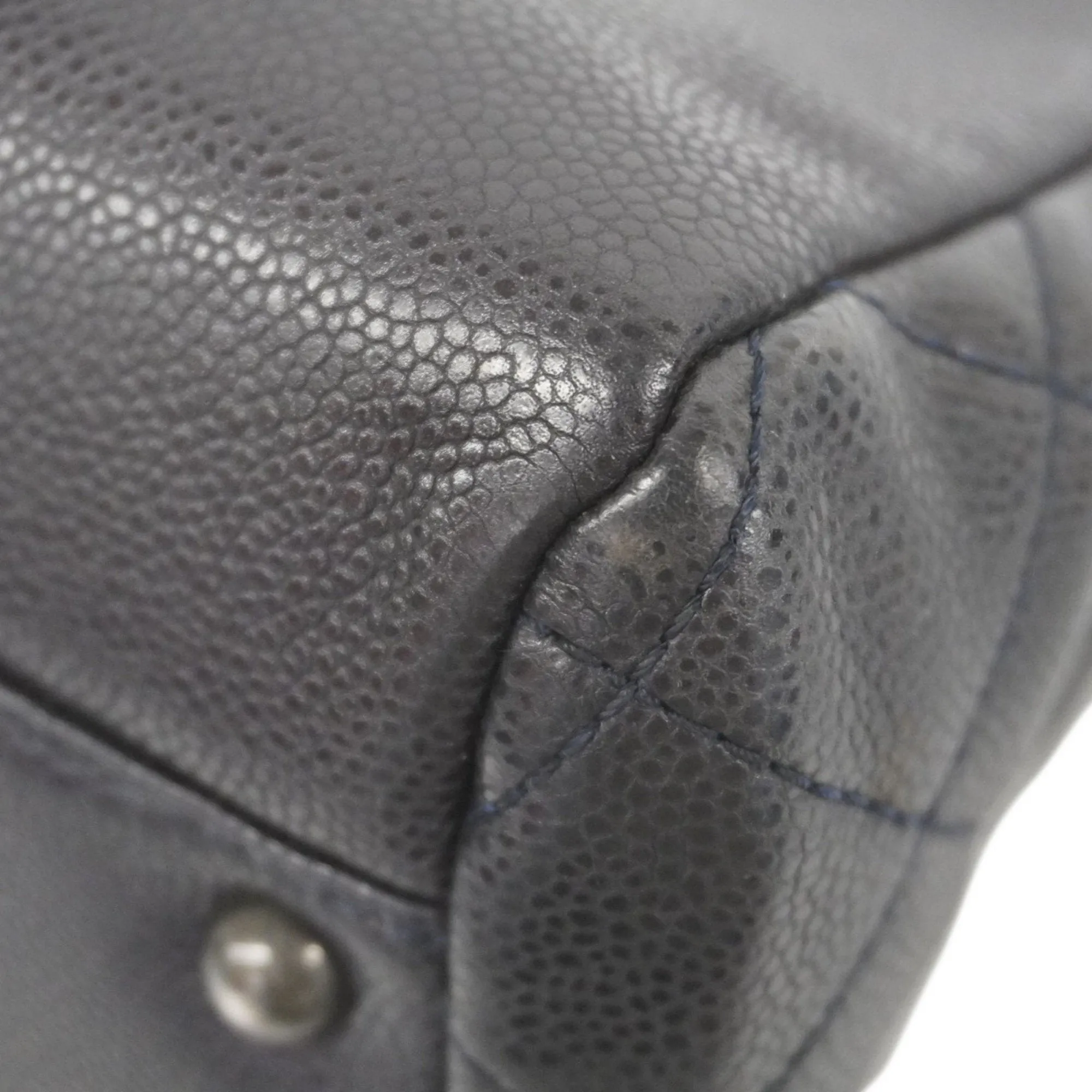 Chanel Grained Calfskin Shoulder Bag (Pre-Owned)