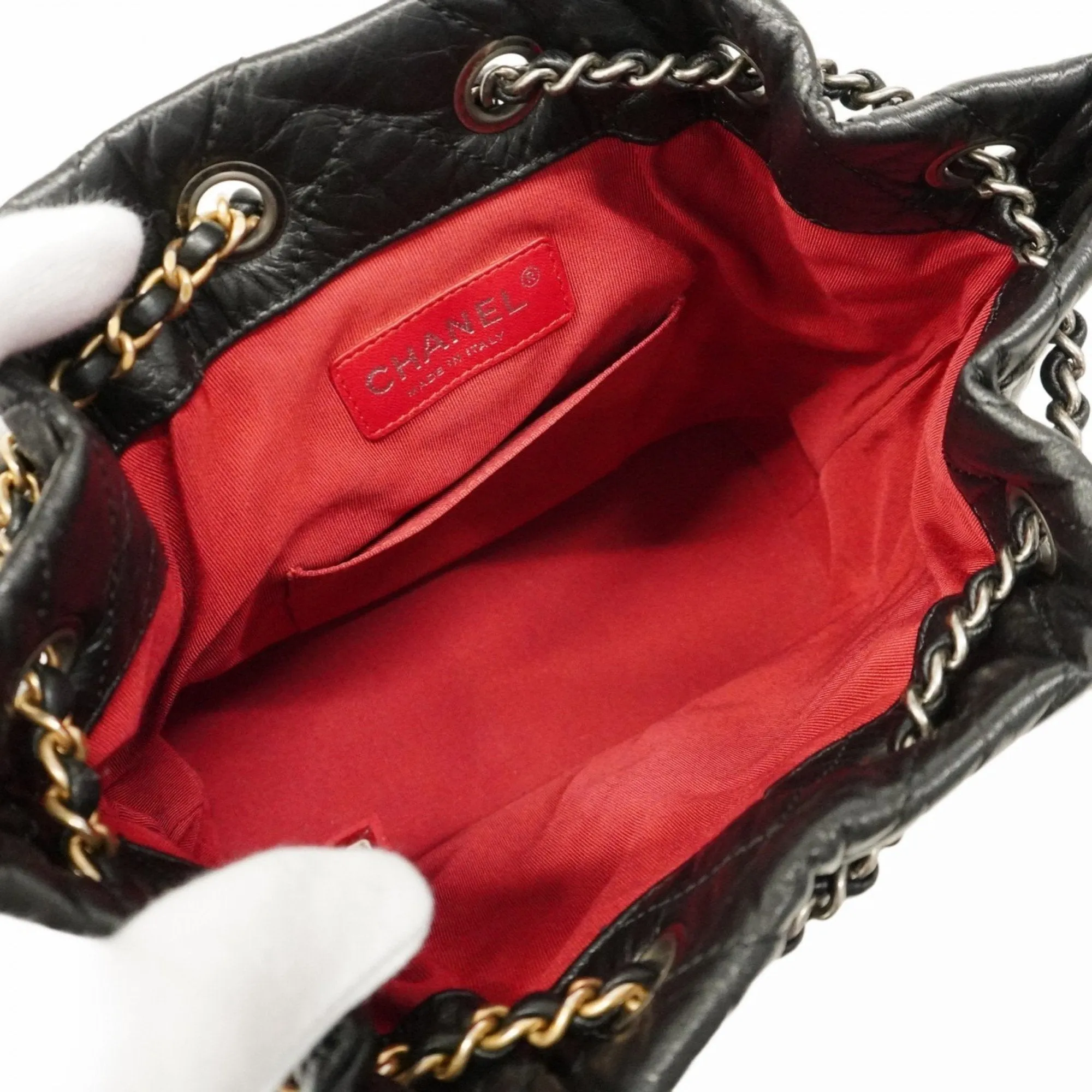Chanel Leather Backpack (Pre-Owned)