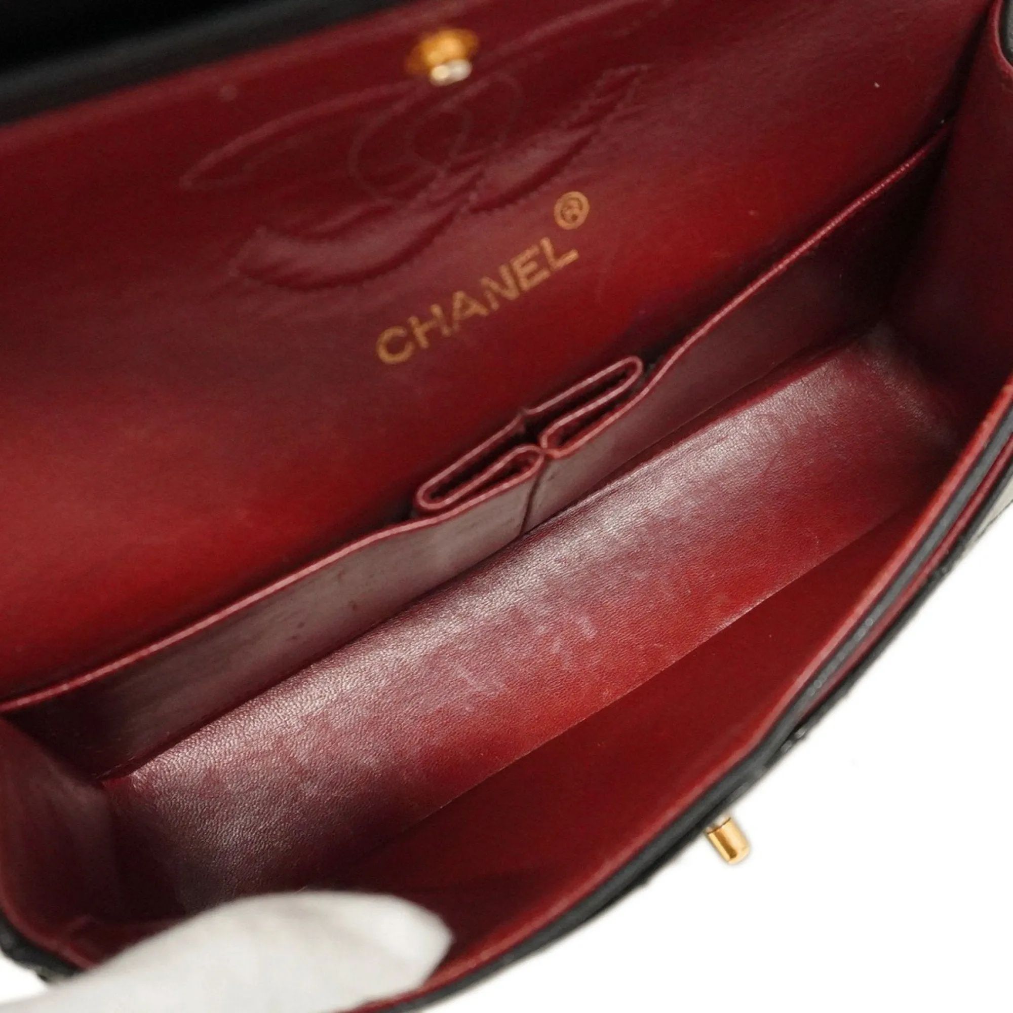 Chanel Leather Shoulder Bag (Pre-Owned)