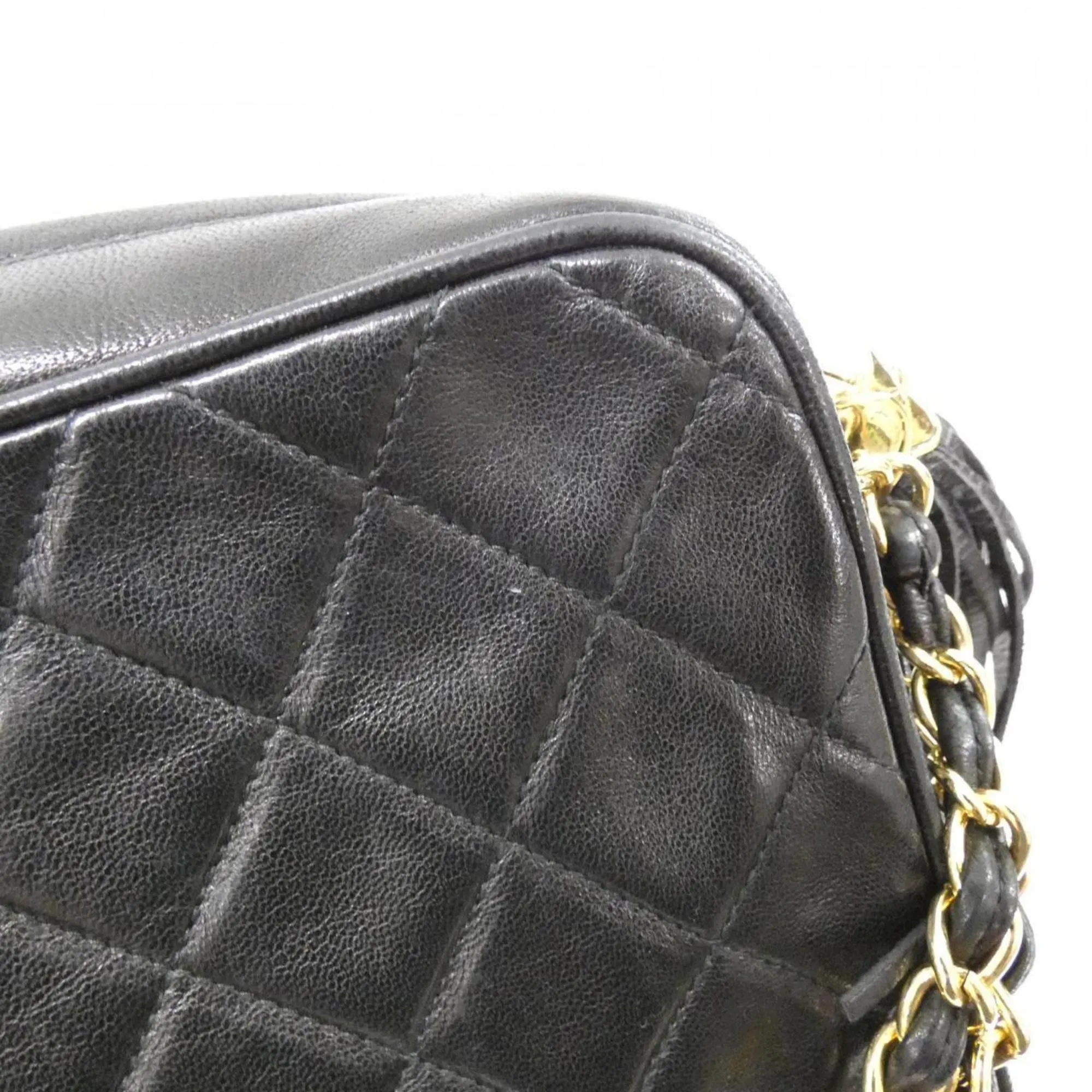 Chanel Leather Shoulder Bag (Pre-Owned)