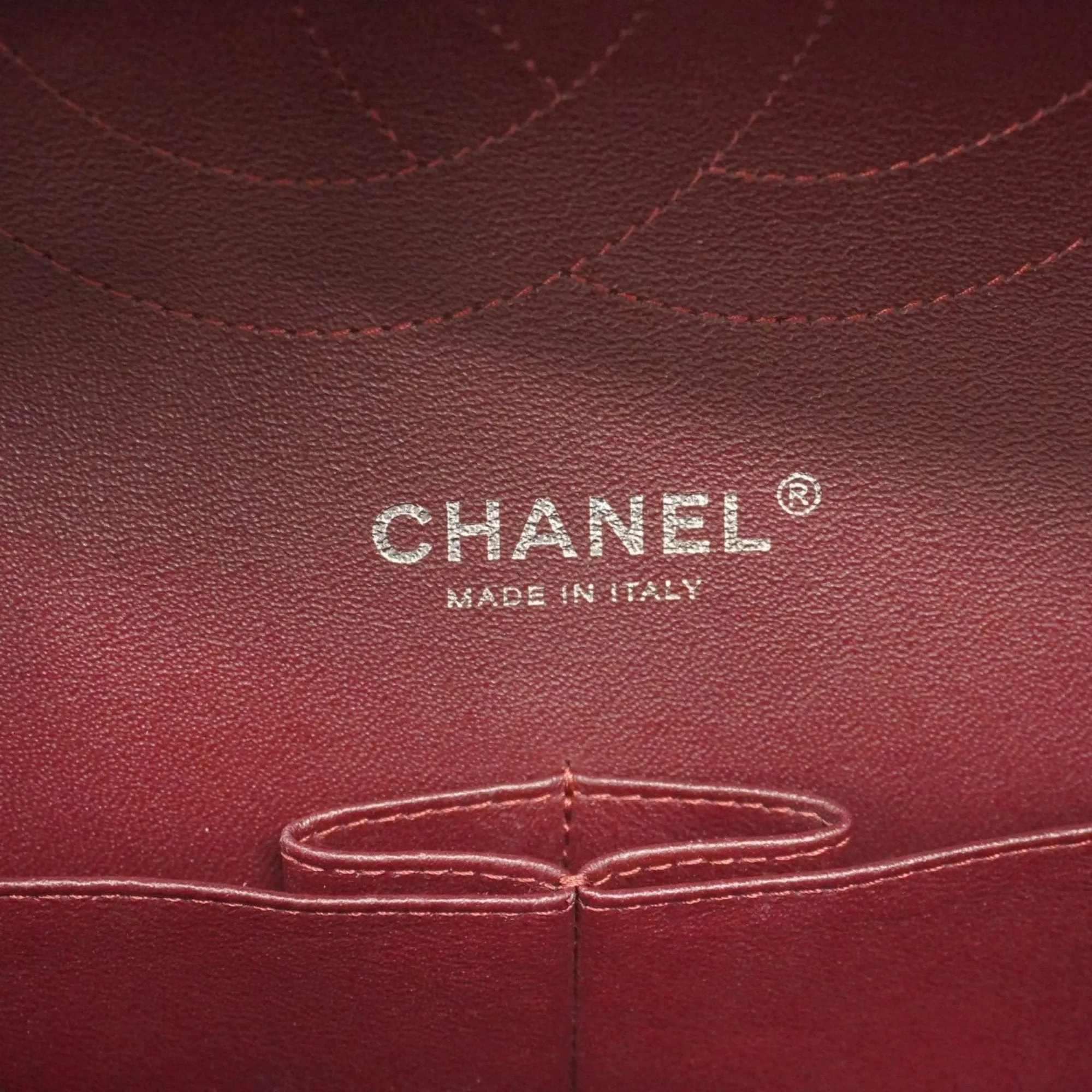 Chanel Leather Shoulder Bag (Pre-Owned)