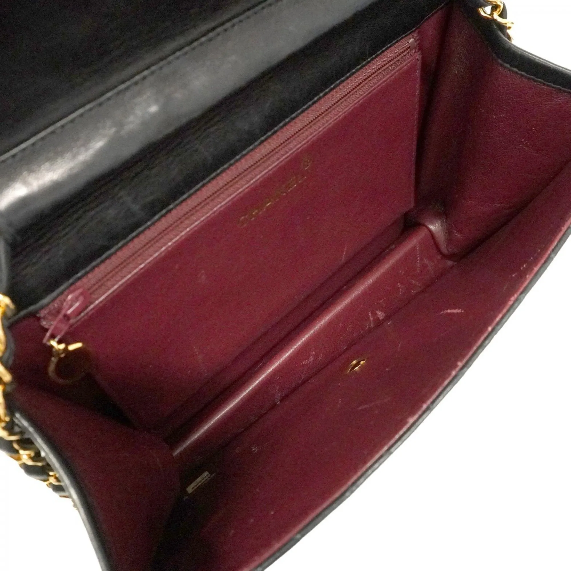 Chanel Leather Shoulder Bag (Pre-Owned)