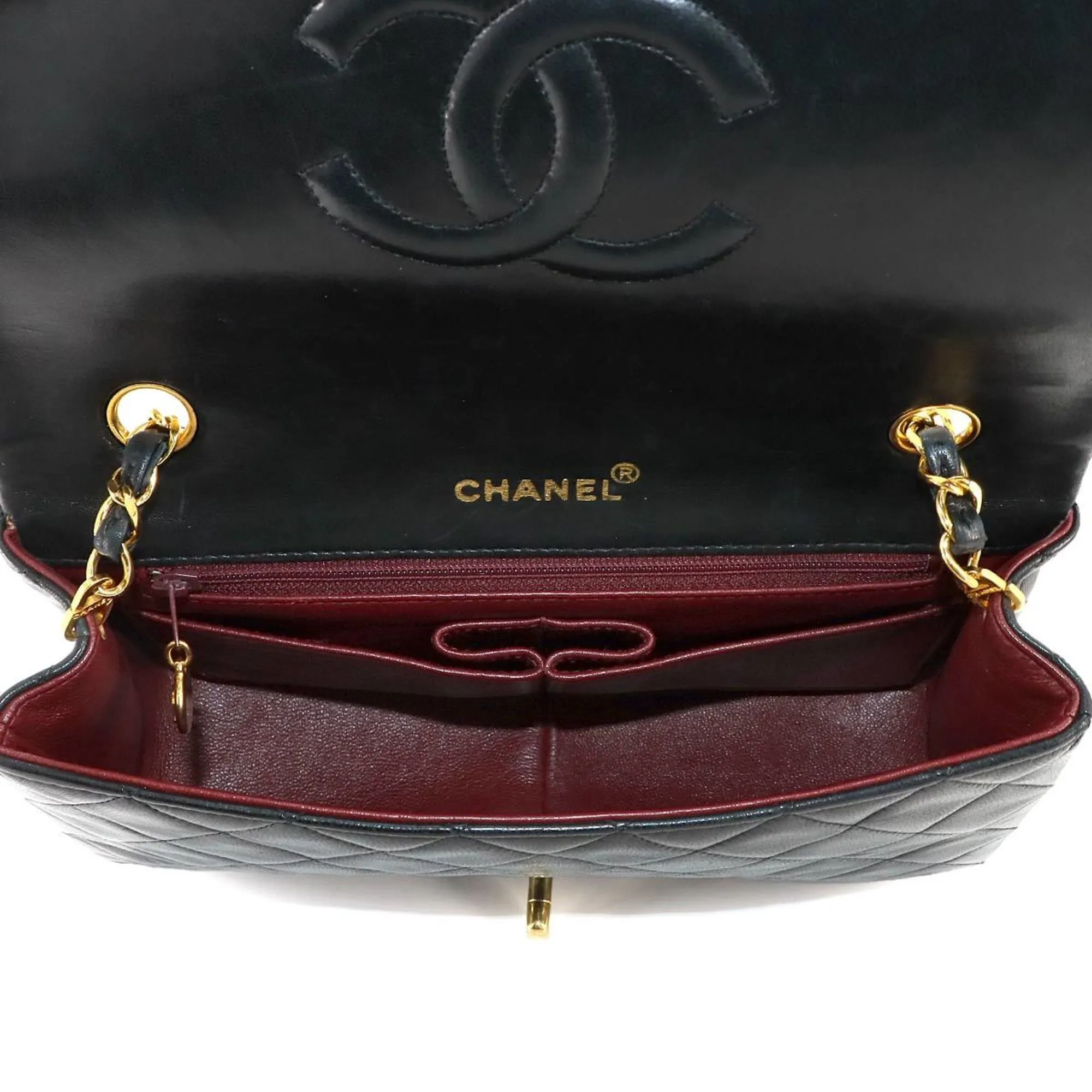 Chanel Leather Shoulder Bag (Pre-Owned)