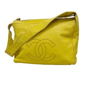 Chanel Leather Shoulder Bag (Pre-Owned)