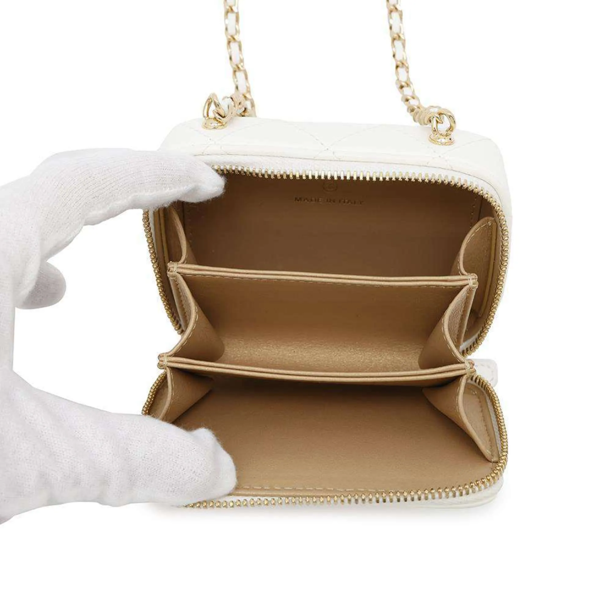 Chanel Metal Leather Shoulder Bag (Pre-Owned)