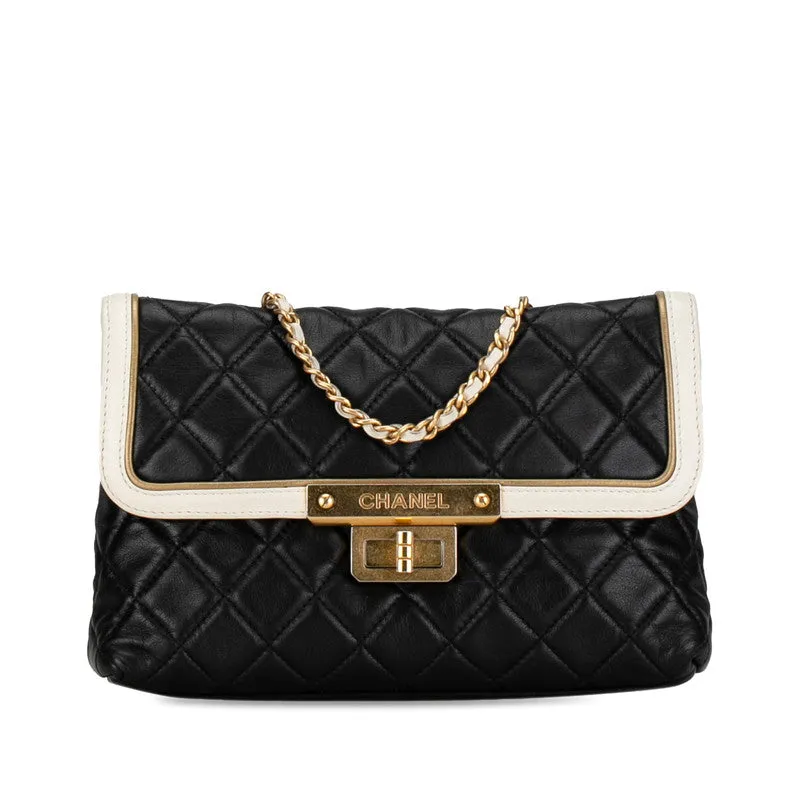 Chanel Reissue Quilted Leather Chain Flap Bag Leather Shoulder Bag in Good condition
