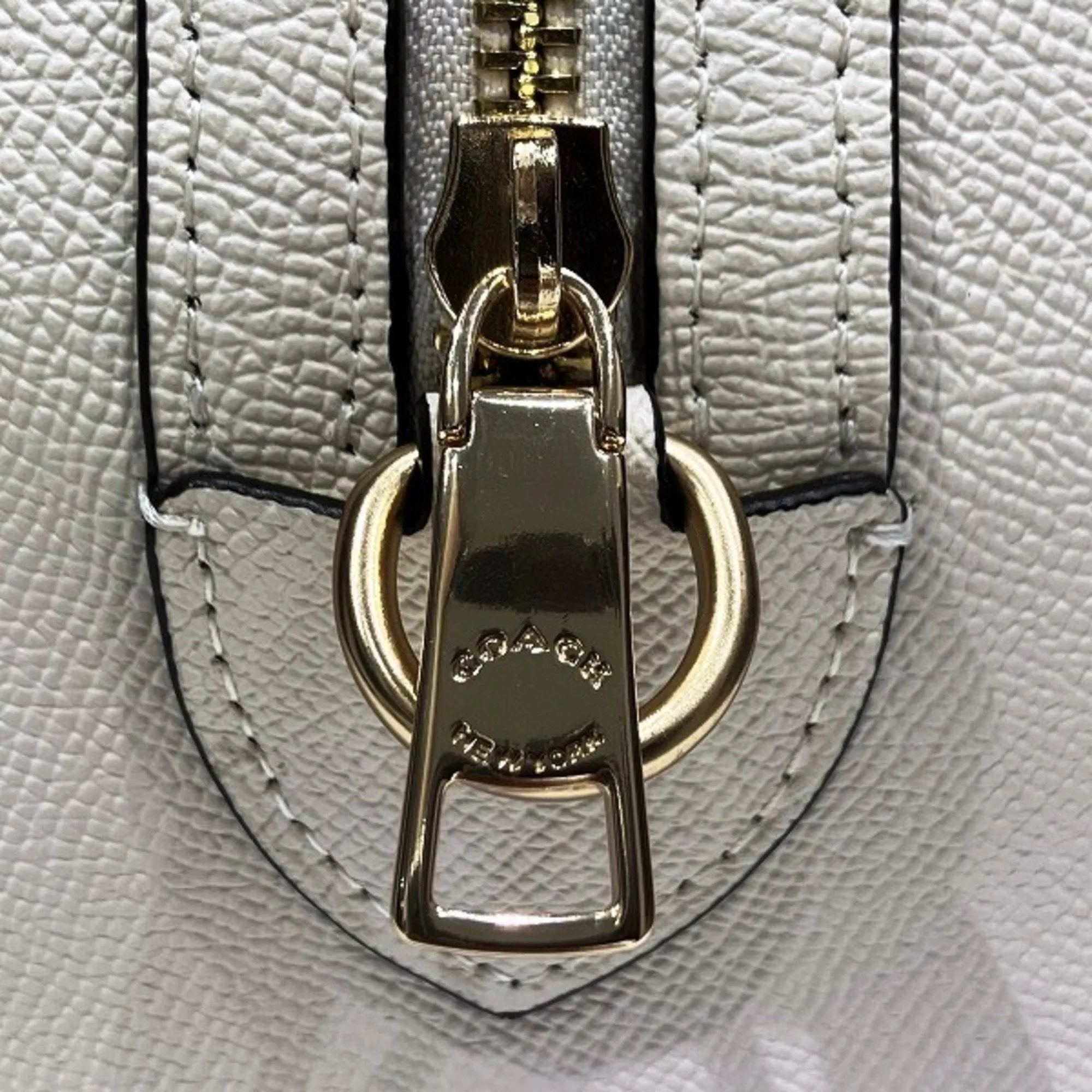 Coach  Leather Handbag Shoulder Bag (Pre-Owned)