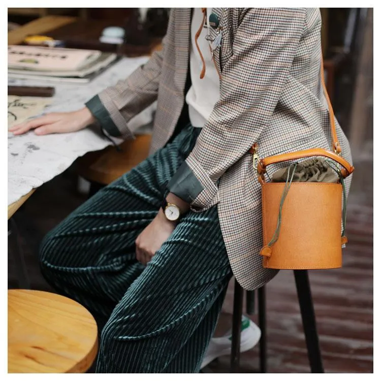 Fashion Womens Small Structured Red Leather Bucket Handbag Shoulder Bag Leather Drawstring Bucket Crossbody Bag