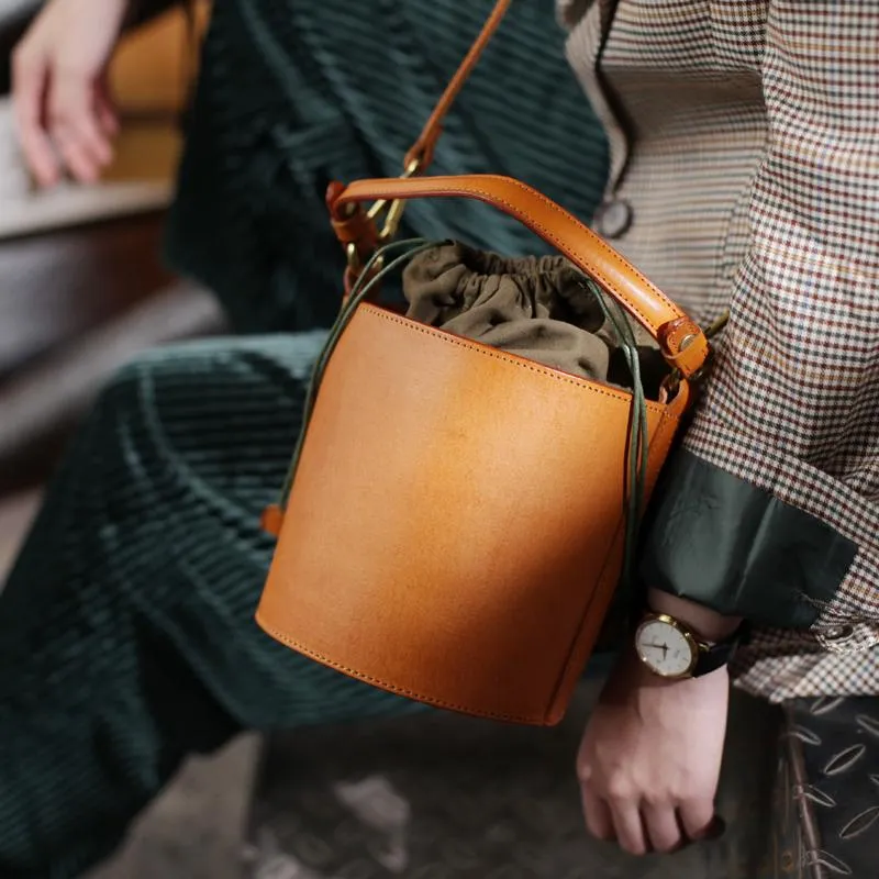 Fashion Womens Small Structured Red Leather Bucket Handbag Shoulder Bag Leather Drawstring Bucket Crossbody Bag