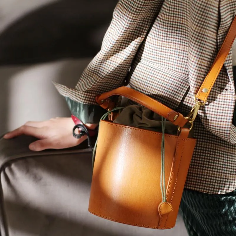 Fashion Womens Small Structured Red Leather Bucket Handbag Shoulder Bag Leather Drawstring Bucket Crossbody Bag