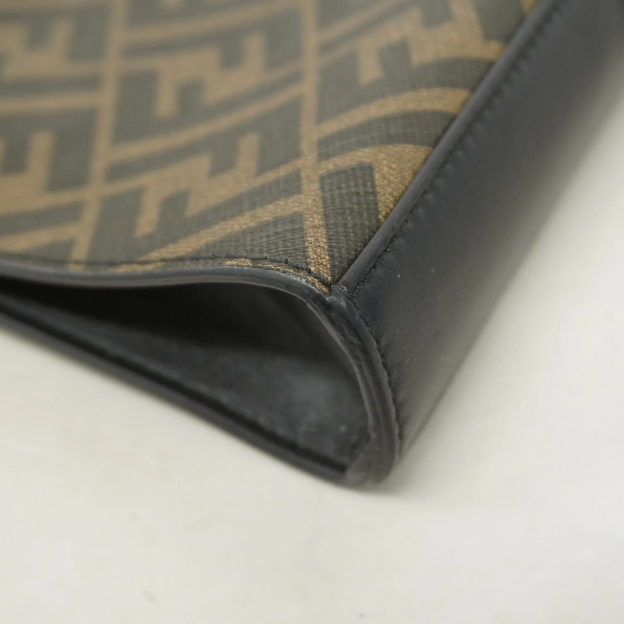 Fendi  Pvc Leather Clutch Bag (Pre-Owned)