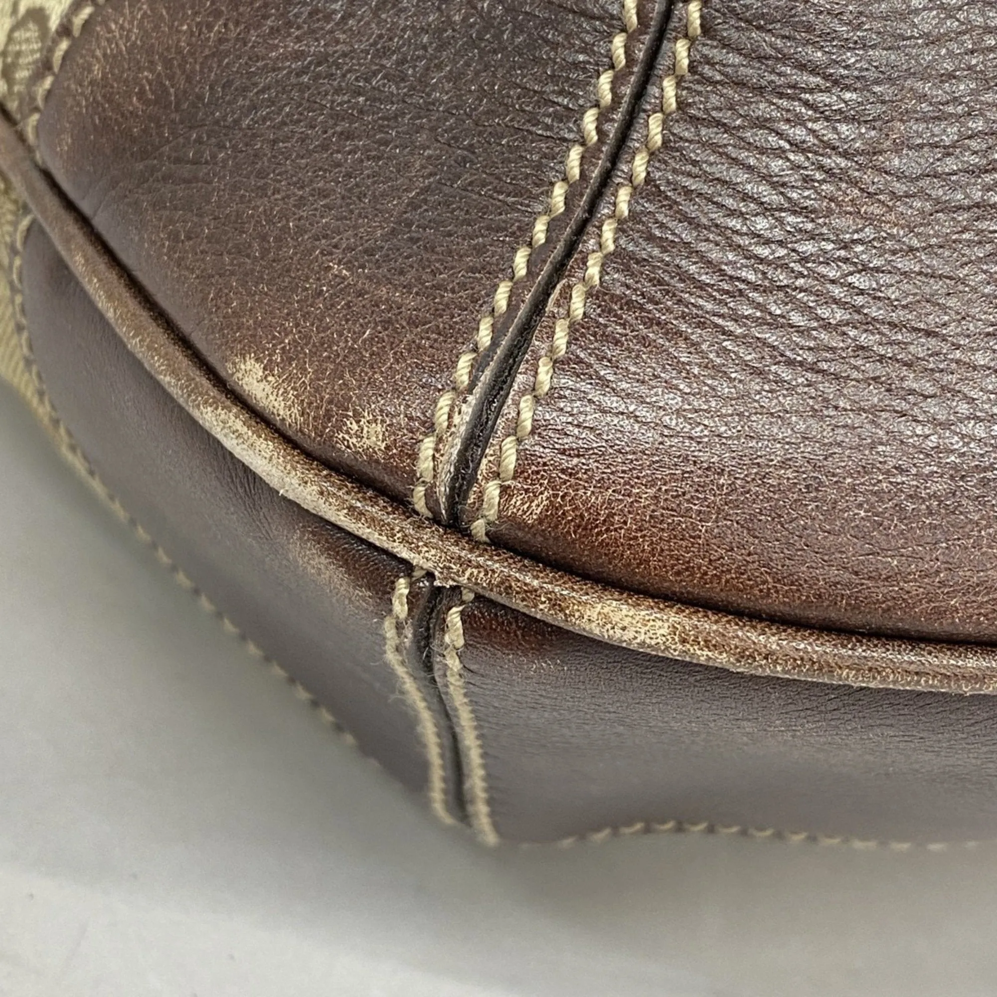 Gucci Canvas Shoulder Bag (Pre-Owned)