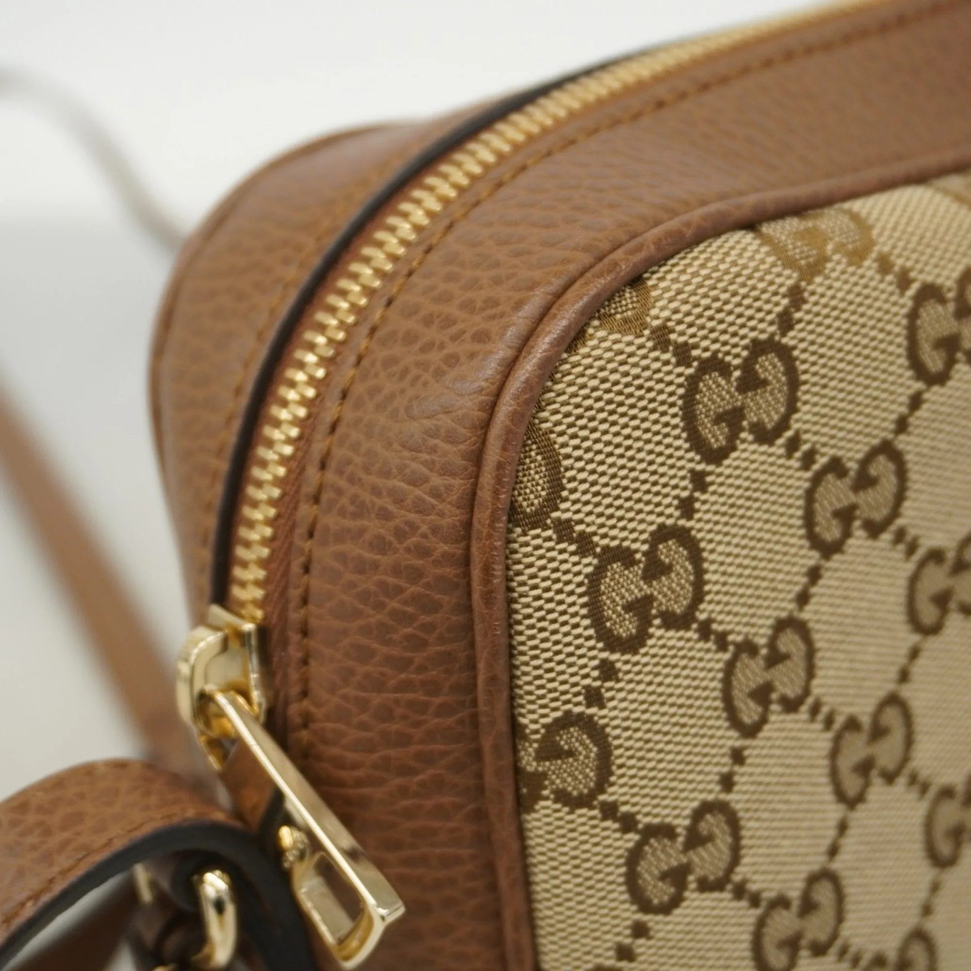 Gucci Canvas Shoulder Bag (Pre-Owned)