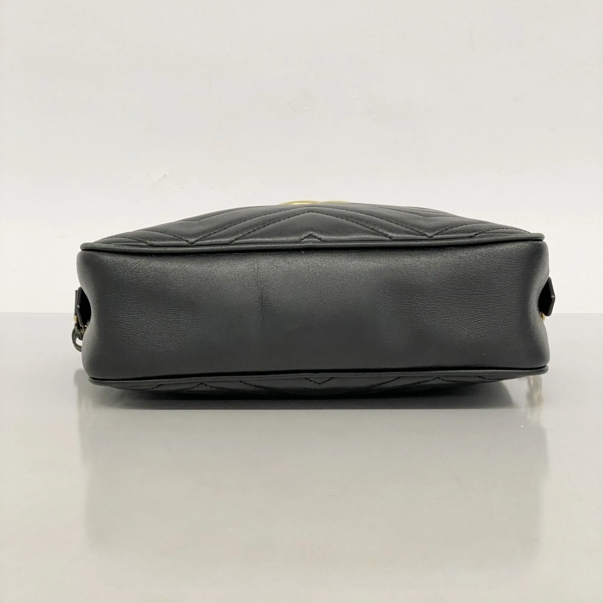 Gucci Leather Shoulder Bag (Pre-Owned)