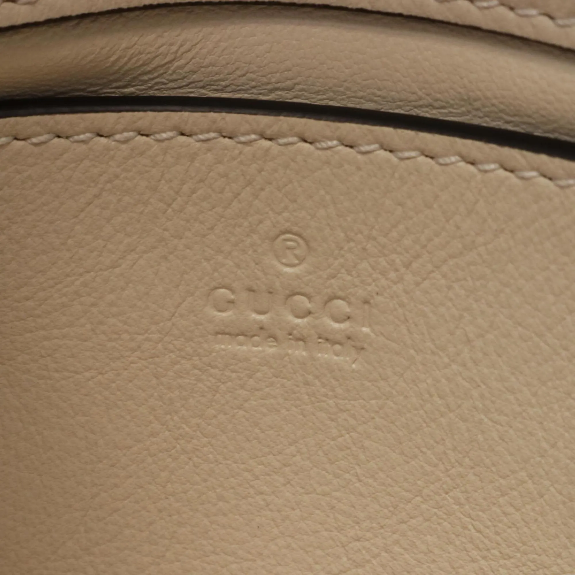 Gucci Leather Shoulder Bag (Pre-Owned)