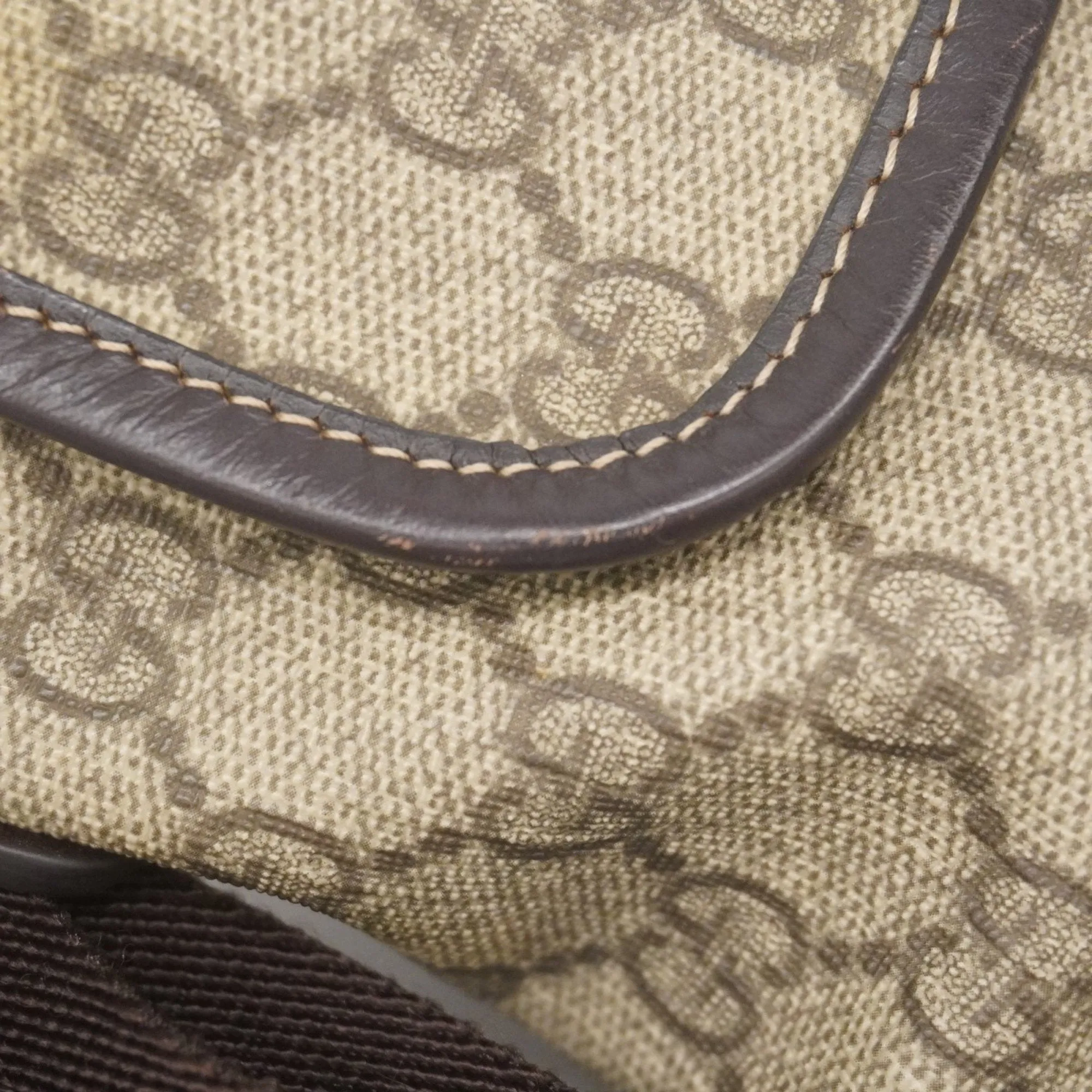 Gucci Pvc Shoulder Bag (Pre-Owned)