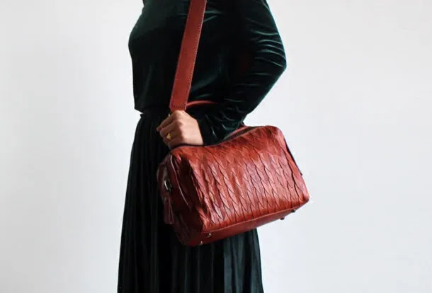 Handmade Leather Handbag Boston Bag Purse Crossbody Shoulder Bag for Women Lady
