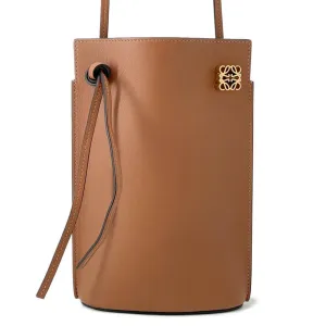 Loewe Leather Pochette Shoulder Bag (Pre-Owned)