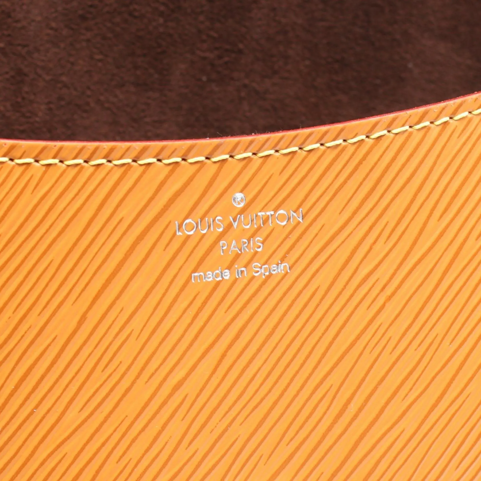 Louis Vuitton gold Epi Leather Shoulder Bag (Pre-Owned)