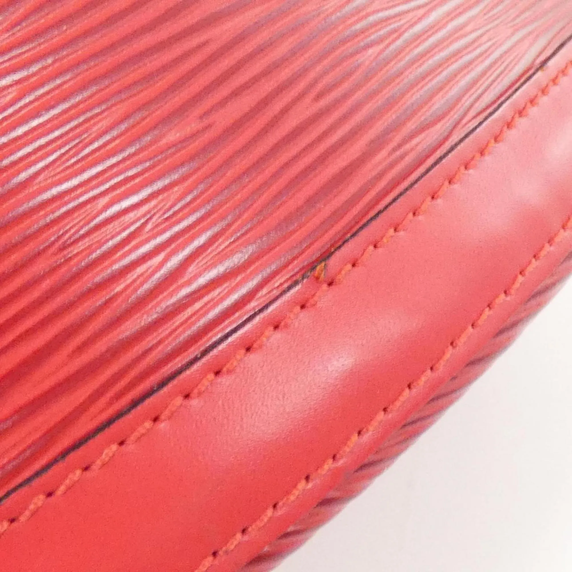 Louis Vuitton Leather Shoulder Bag (Pre-Owned)