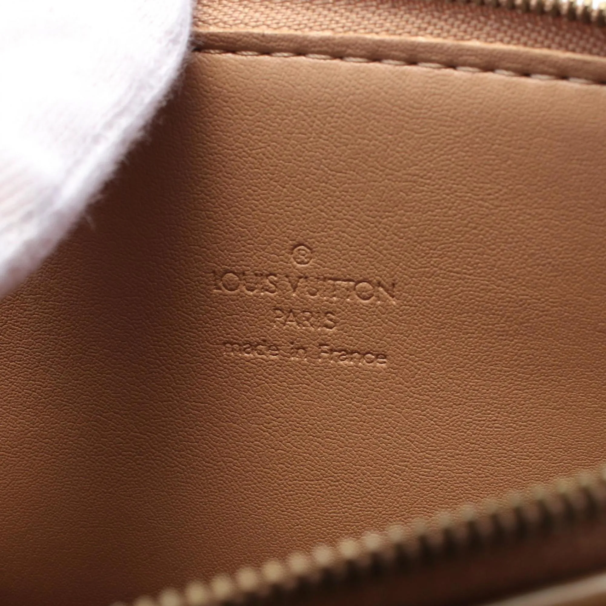 Louis Vuitton Leather Shoulder Bag (Pre-Owned)