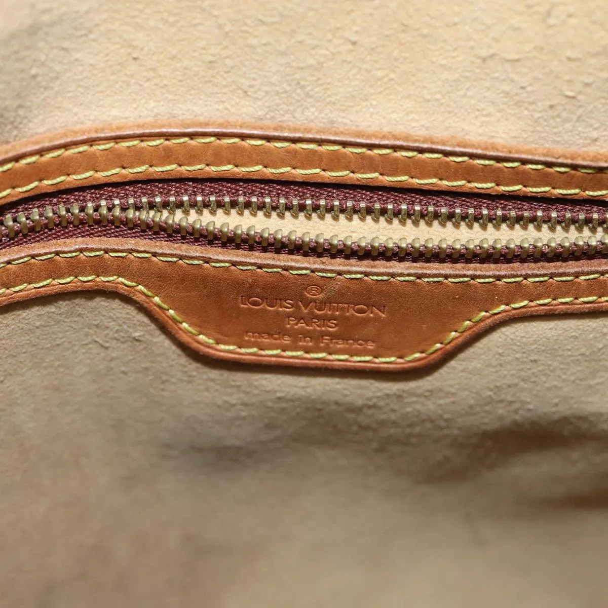LOUIS VUITTON Looping GM Shoulder Bag
