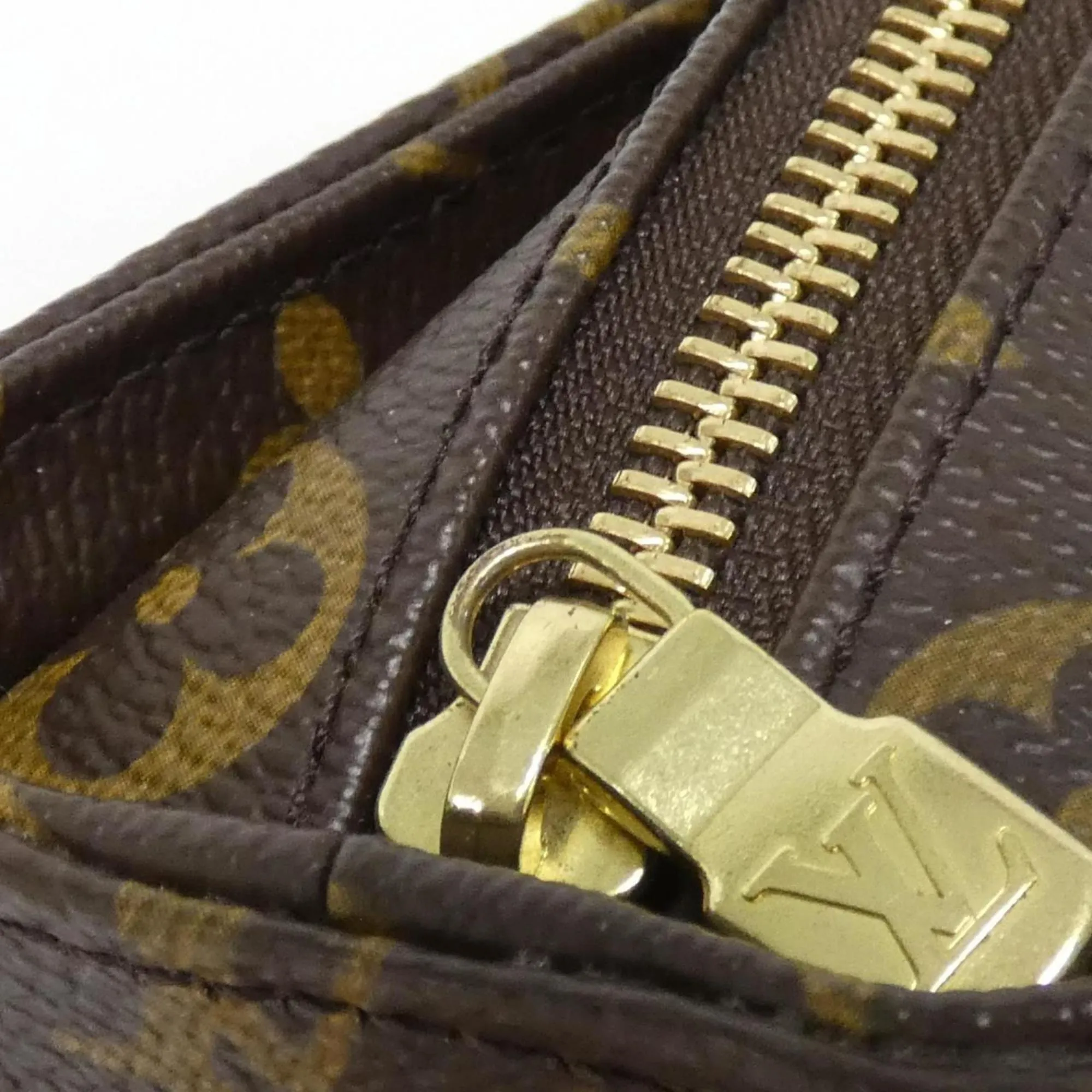 Louis Vuitton Marron Monogram Monogram Shoulder Bag (Pre-Owned)