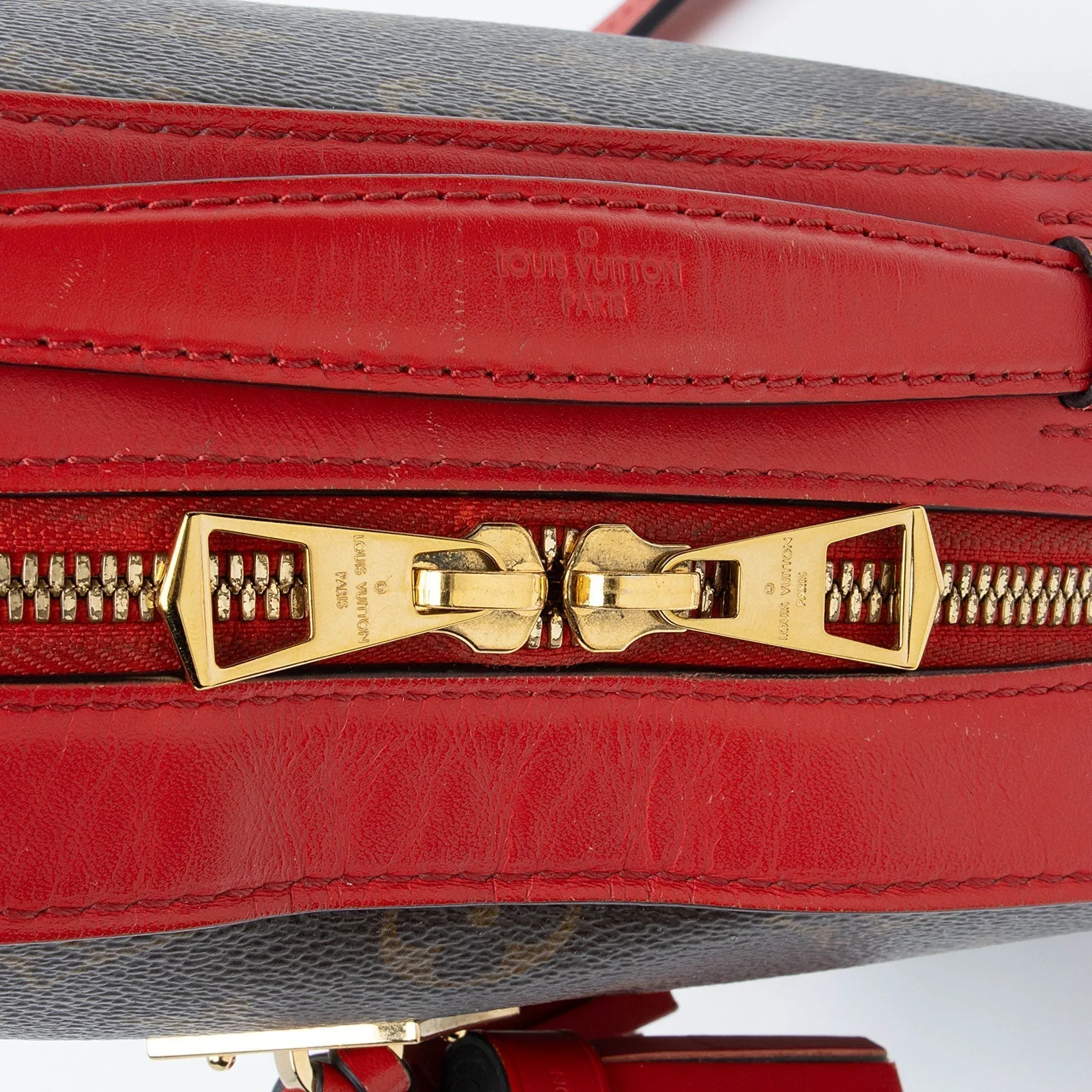 Louis Vuitton Monogram Canvas Saintonge Shoulder Bag (SHF-ocuBDh)