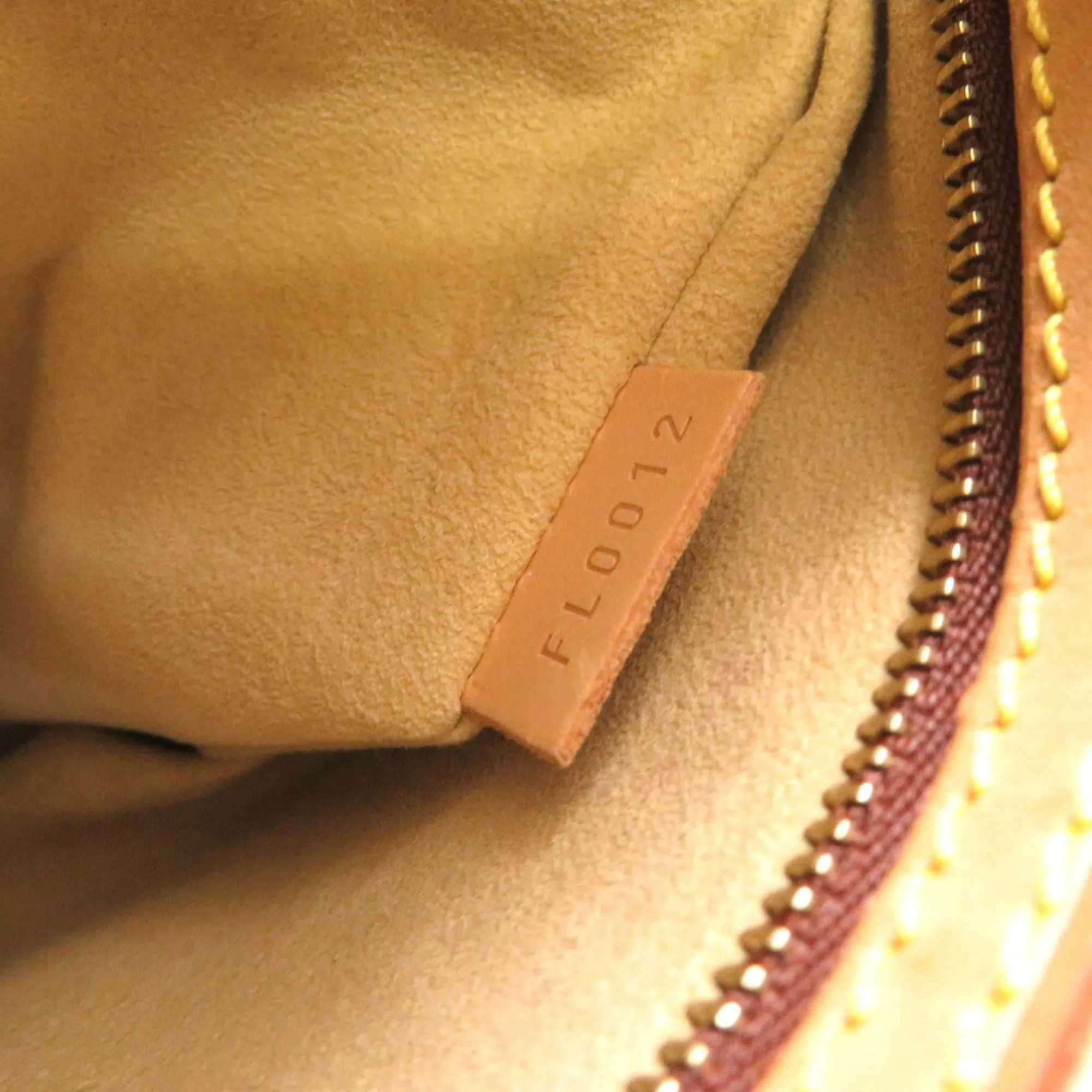 LOUIS VUITTON Monogram Looping MM M51146 Shoulder Bag
