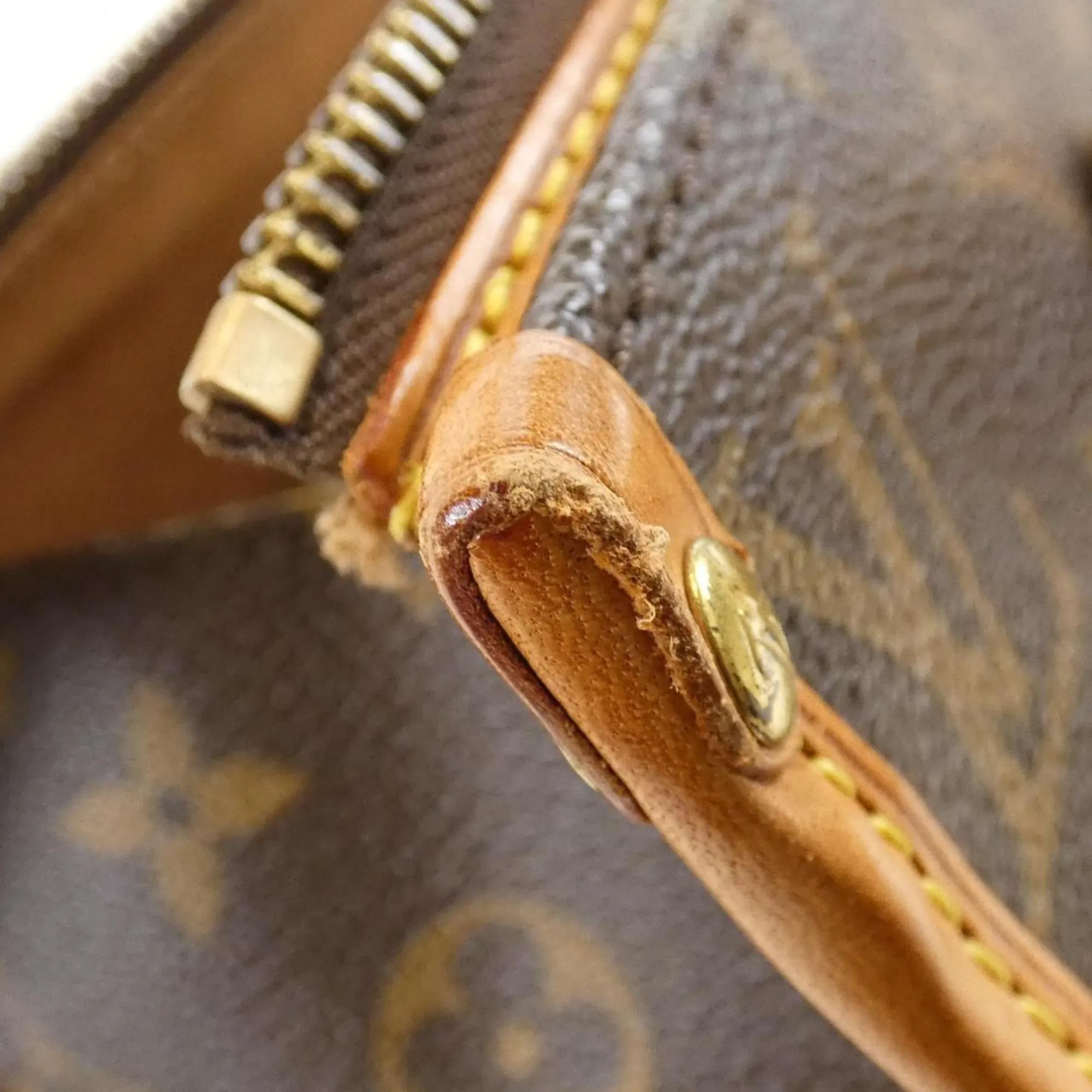 Louis Vuitton Monogram Marron Monogram Monogram Shoulder Bag (Pre-Owned)