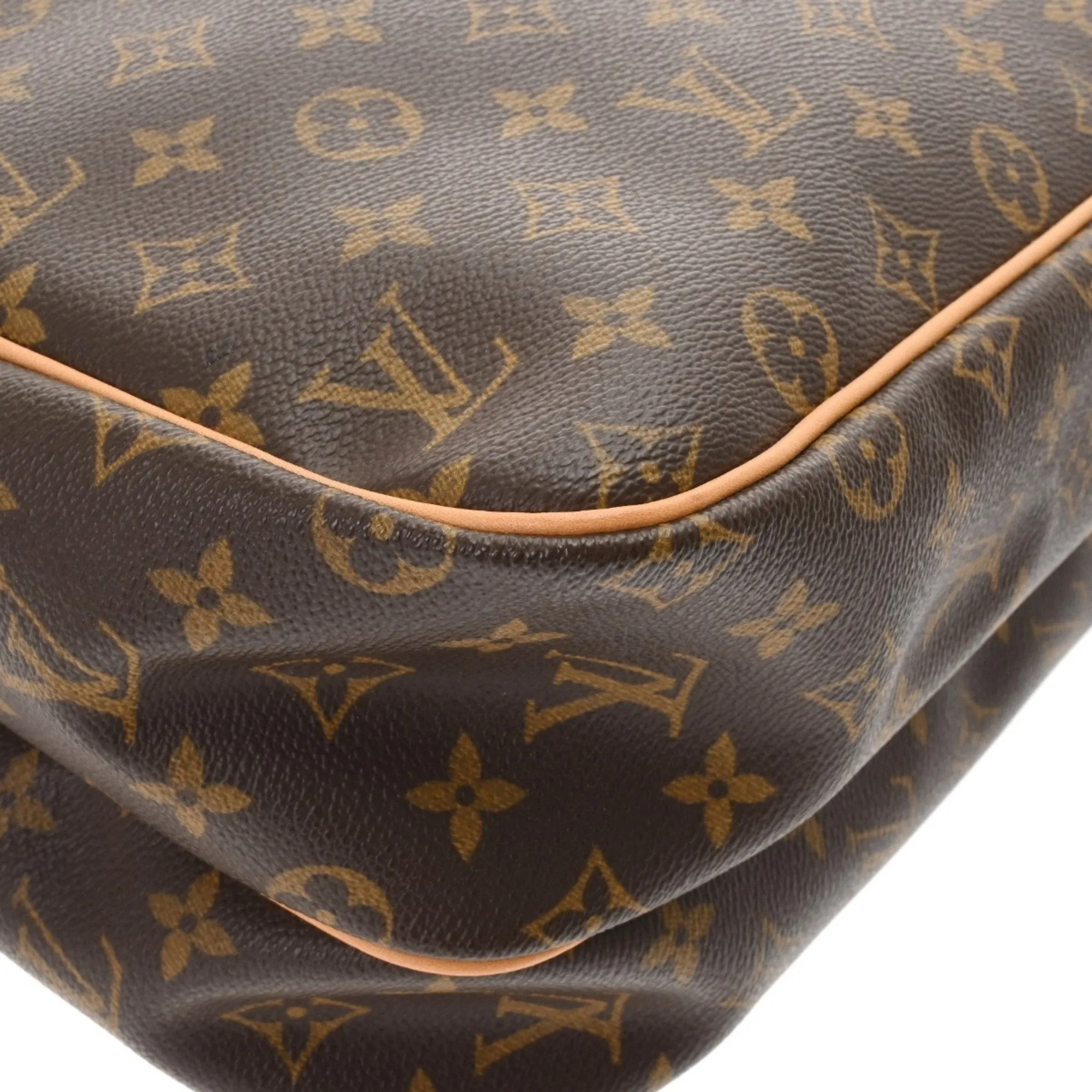 Louis Vuitton Monogram Monogram Shoulder Bag (Pre-Owned)