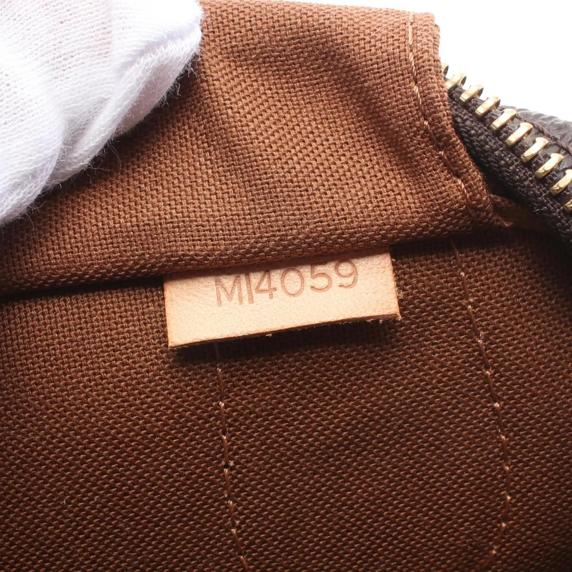 Louis Vuitton Monogram Monogram Shoulder Bag (Pre-Owned)