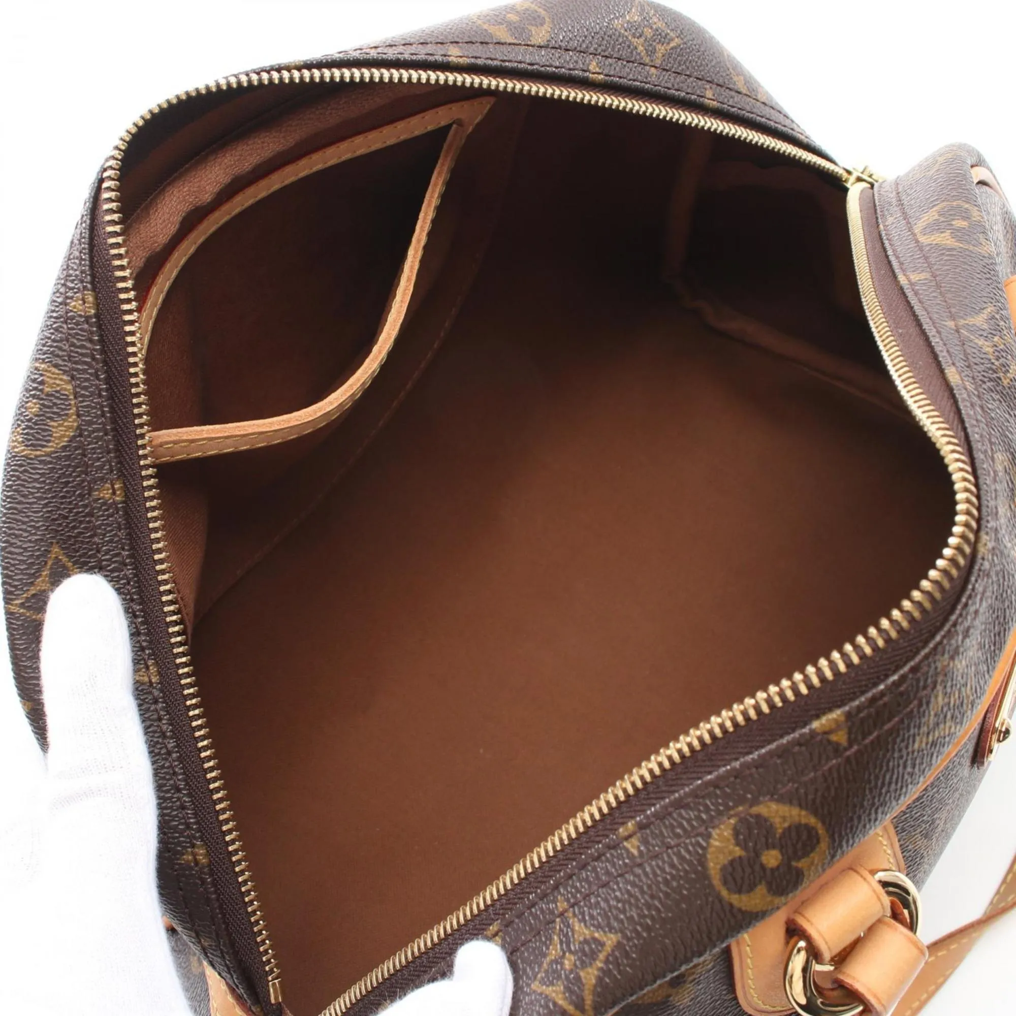 Louis Vuitton Monogram Monogram Shoulder Bag (Pre-Owned)
