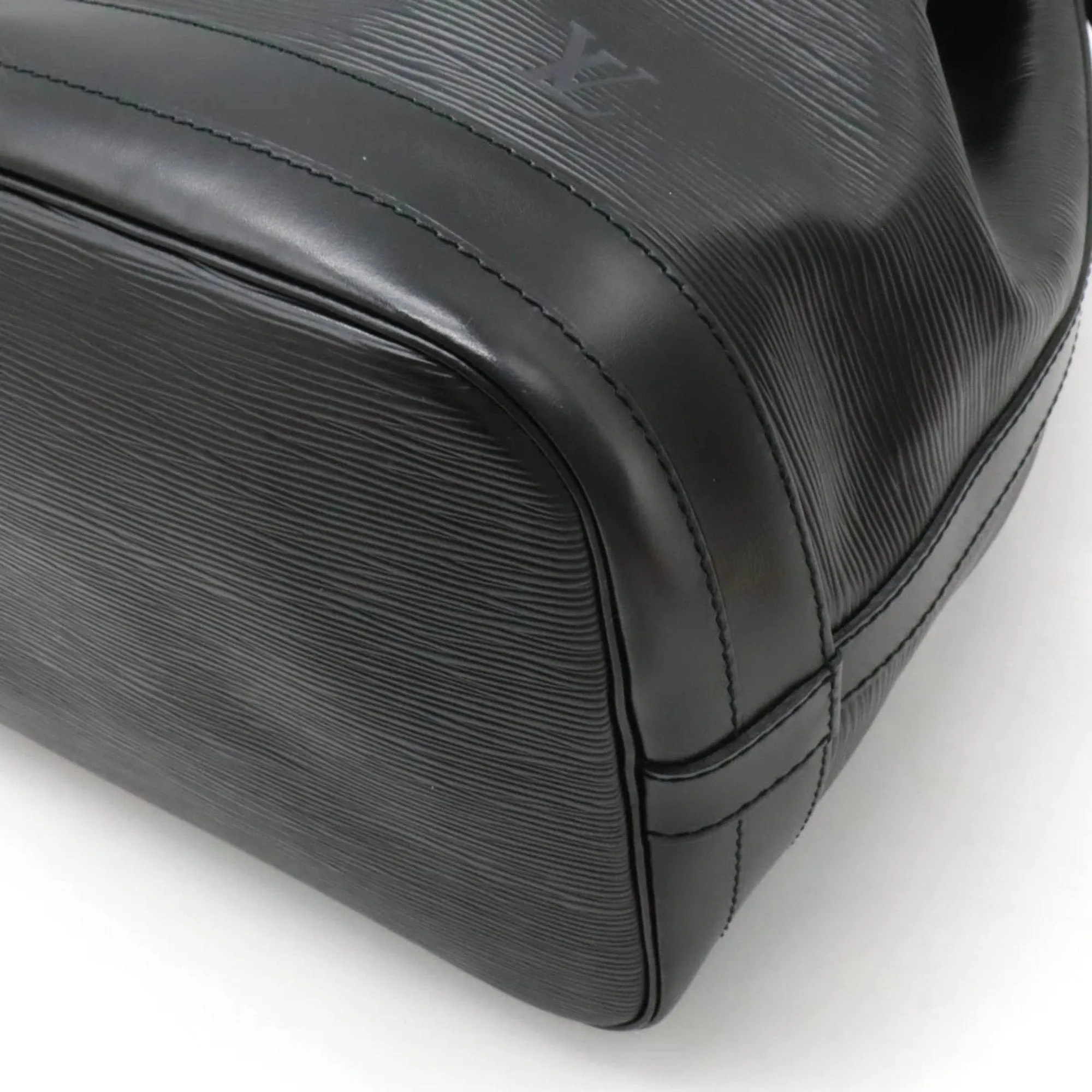 Louis Vuitton Noir Epi Leather Shoulder Bag (Pre-Owned)