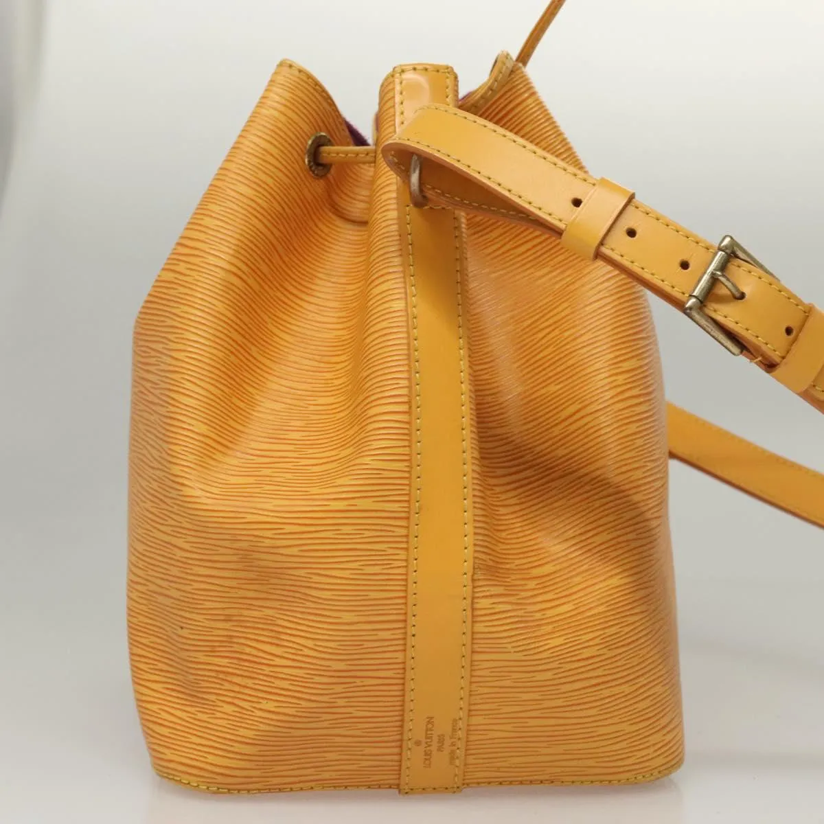 Louis Vuitton Petit No Leather Shoulder Bag (Pre-Owned)