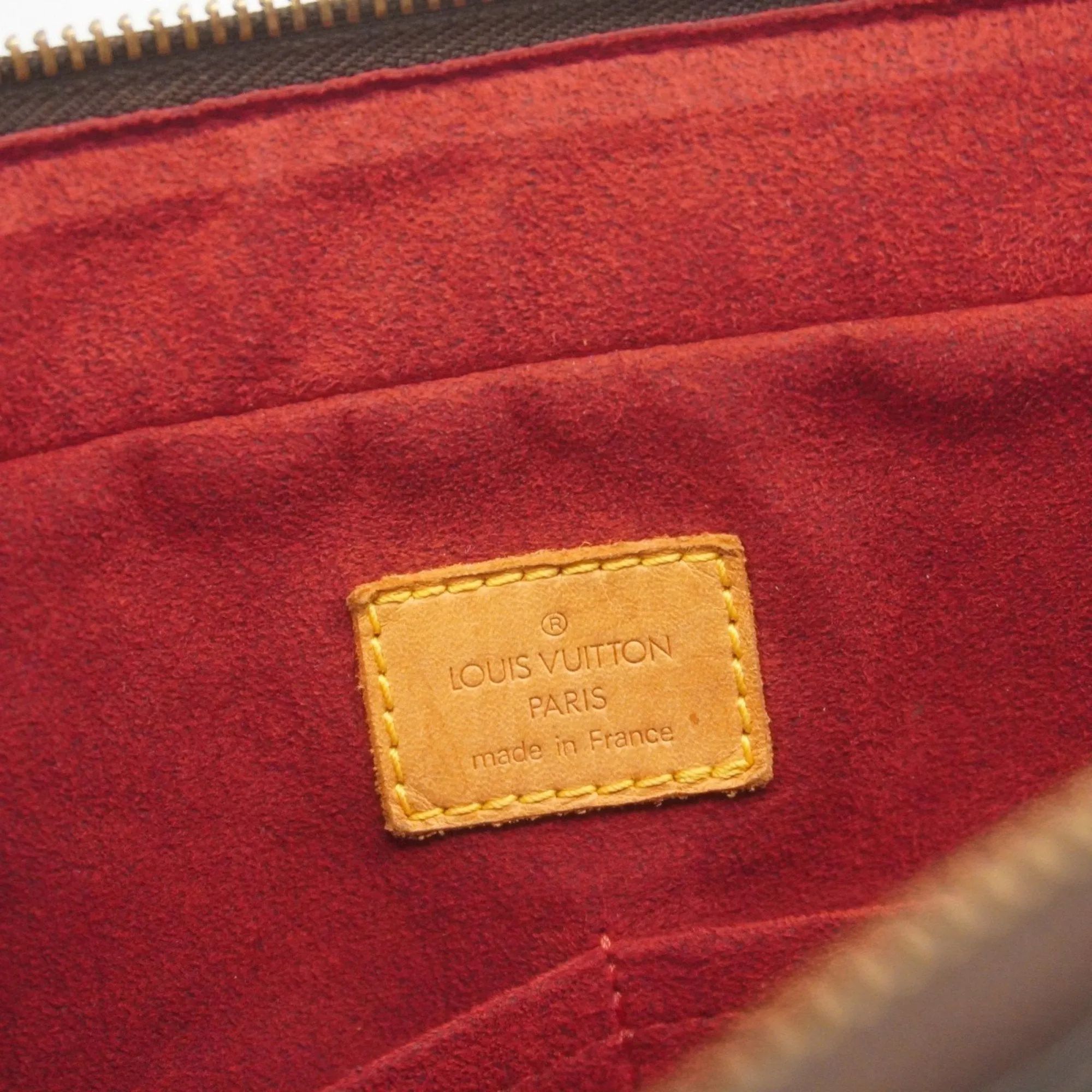 Louis Vuitton Shoulder Bag (Pre-Owned)