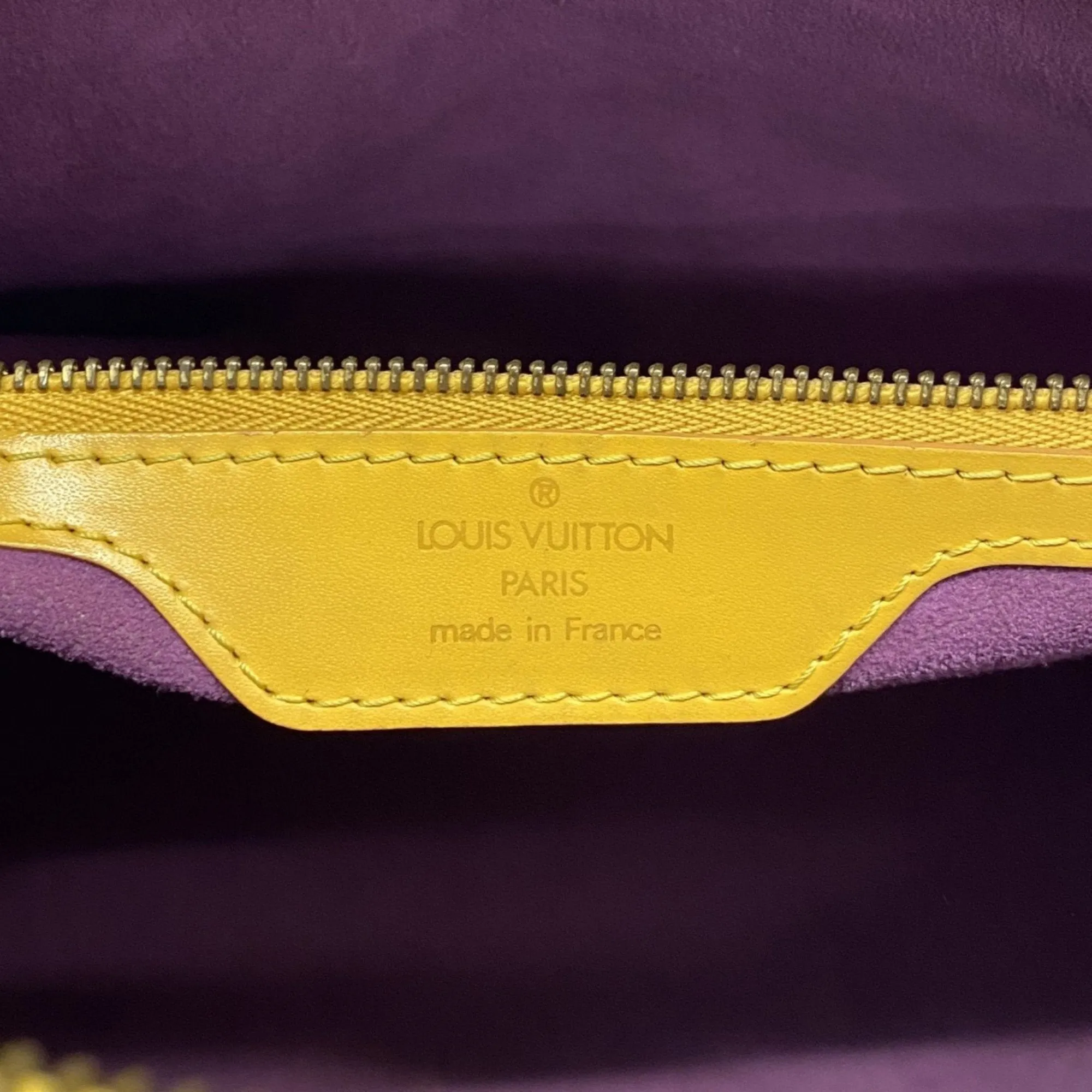 Louis Vuitton Shoulder Bag (Pre-Owned)