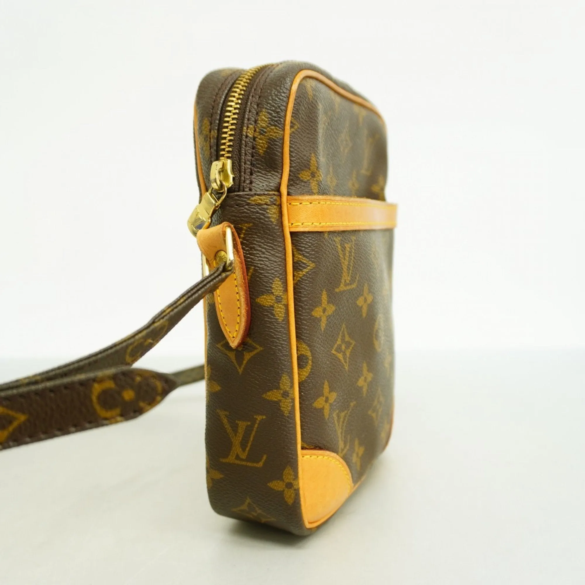 Louis Vuitton Shoulder Bag (Pre-Owned)