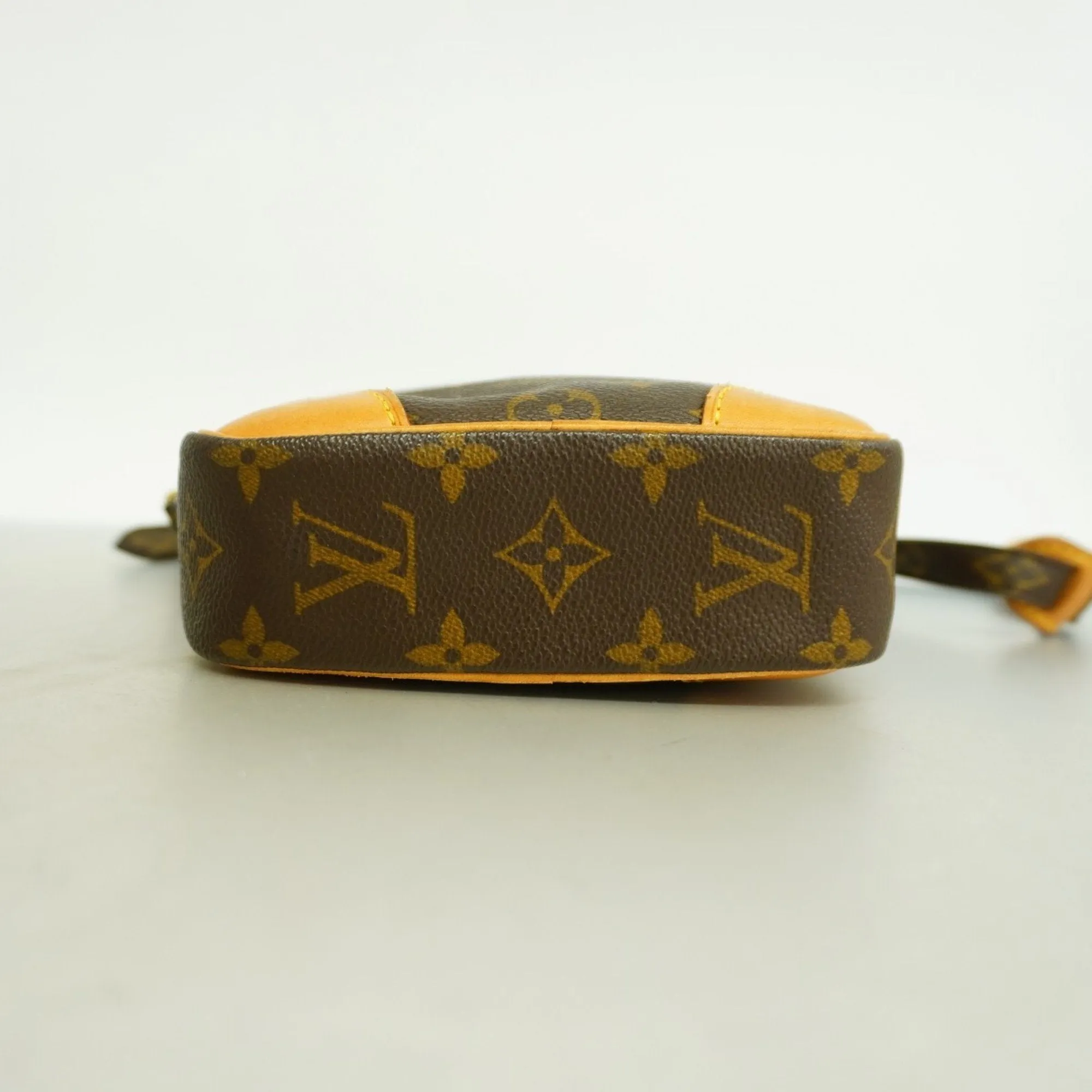 Louis Vuitton Shoulder Bag (Pre-Owned)