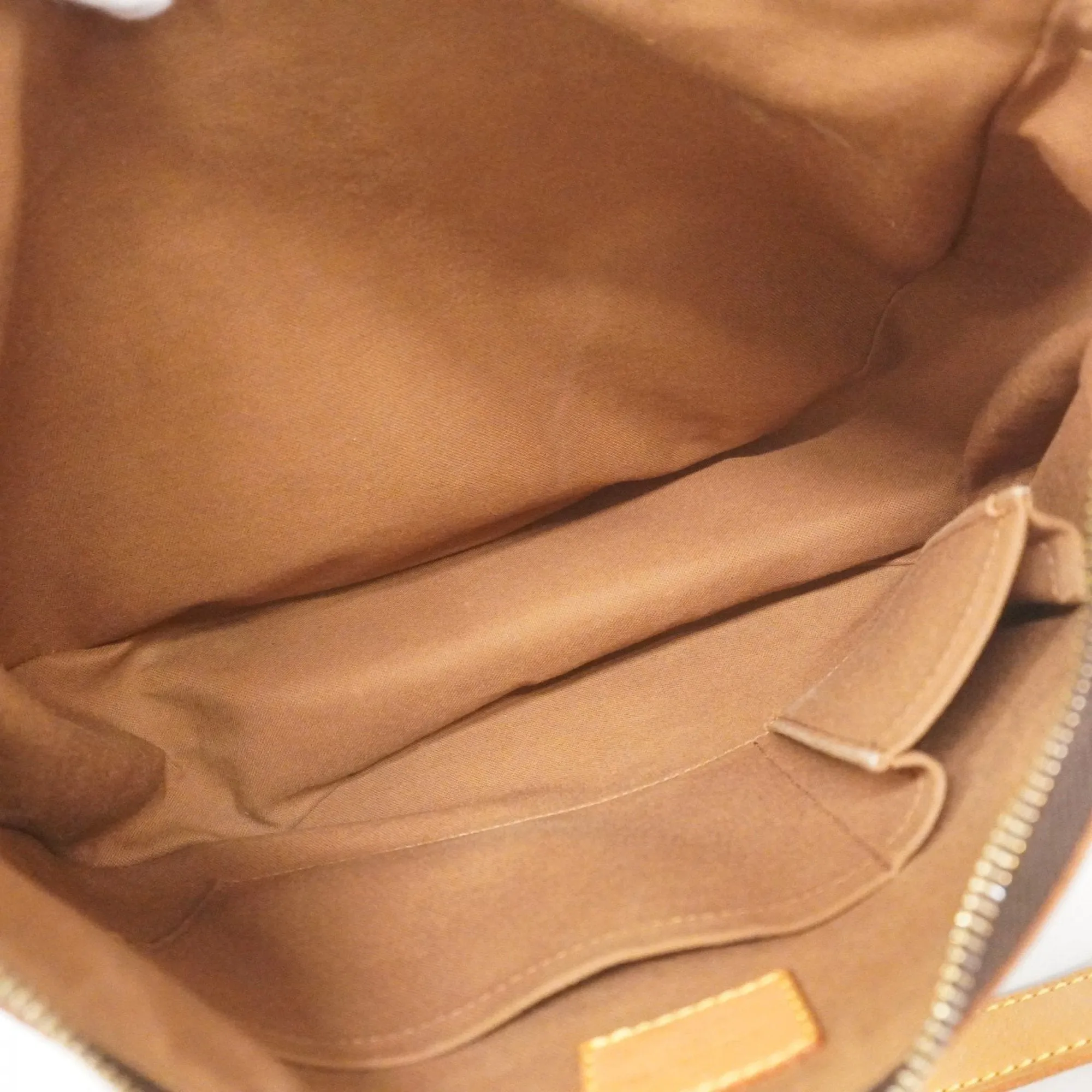 Louis Vuitton Shoulder Bag (Pre-Owned)