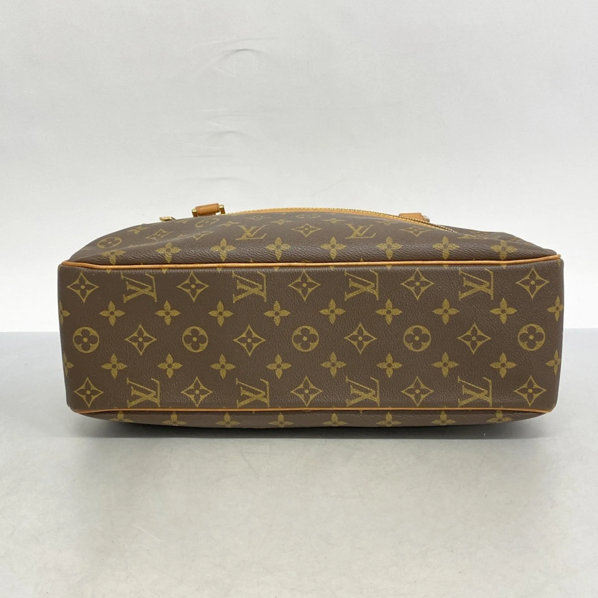 Louis Vuitton  Shoulder Bag