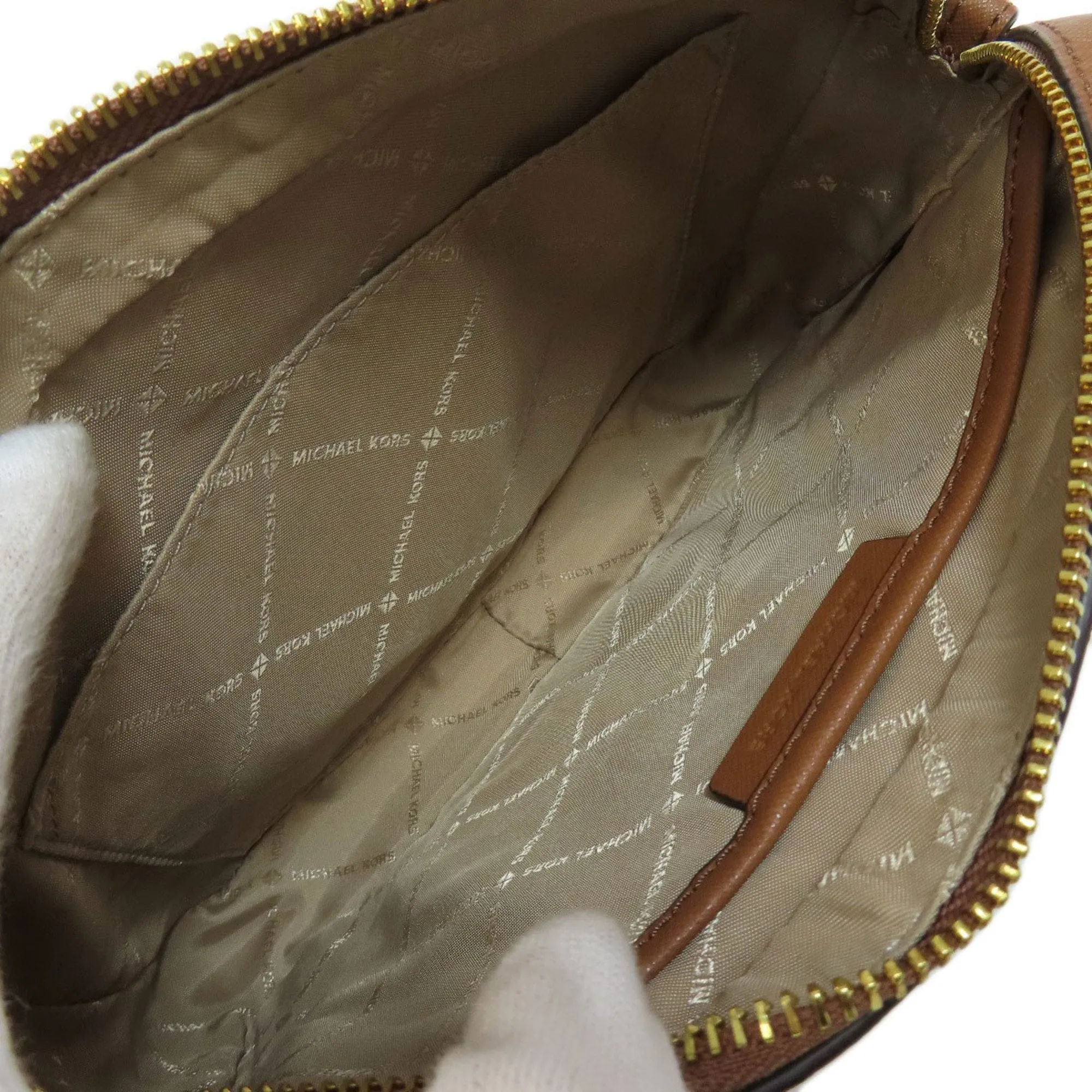 Michael Kors Jet Set Leather Shoulder Bag (Pre-Owned)