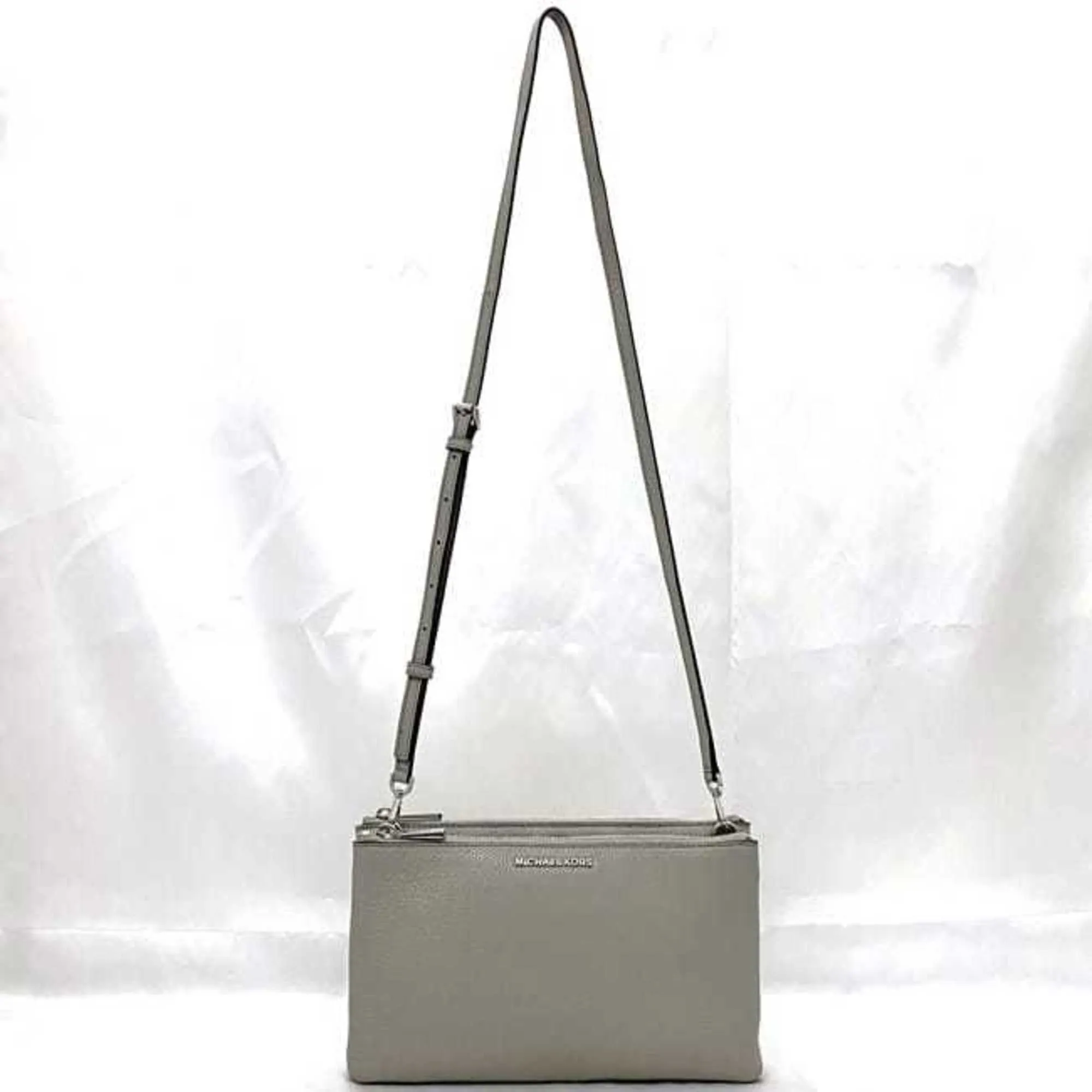 Michael Kors  Leather Shoulder Bag (Pre-Owned)