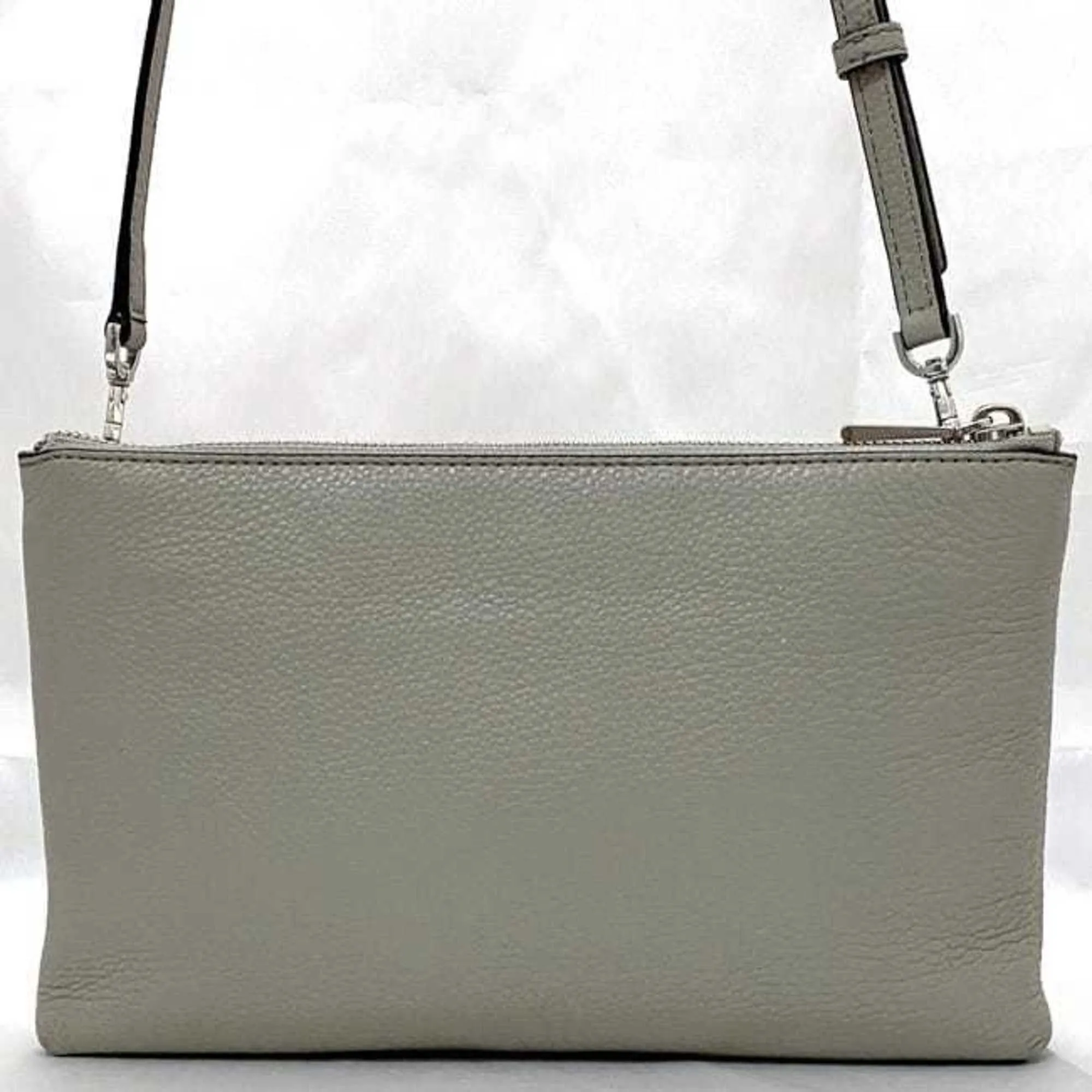 Michael Kors  Leather Shoulder Bag (Pre-Owned)