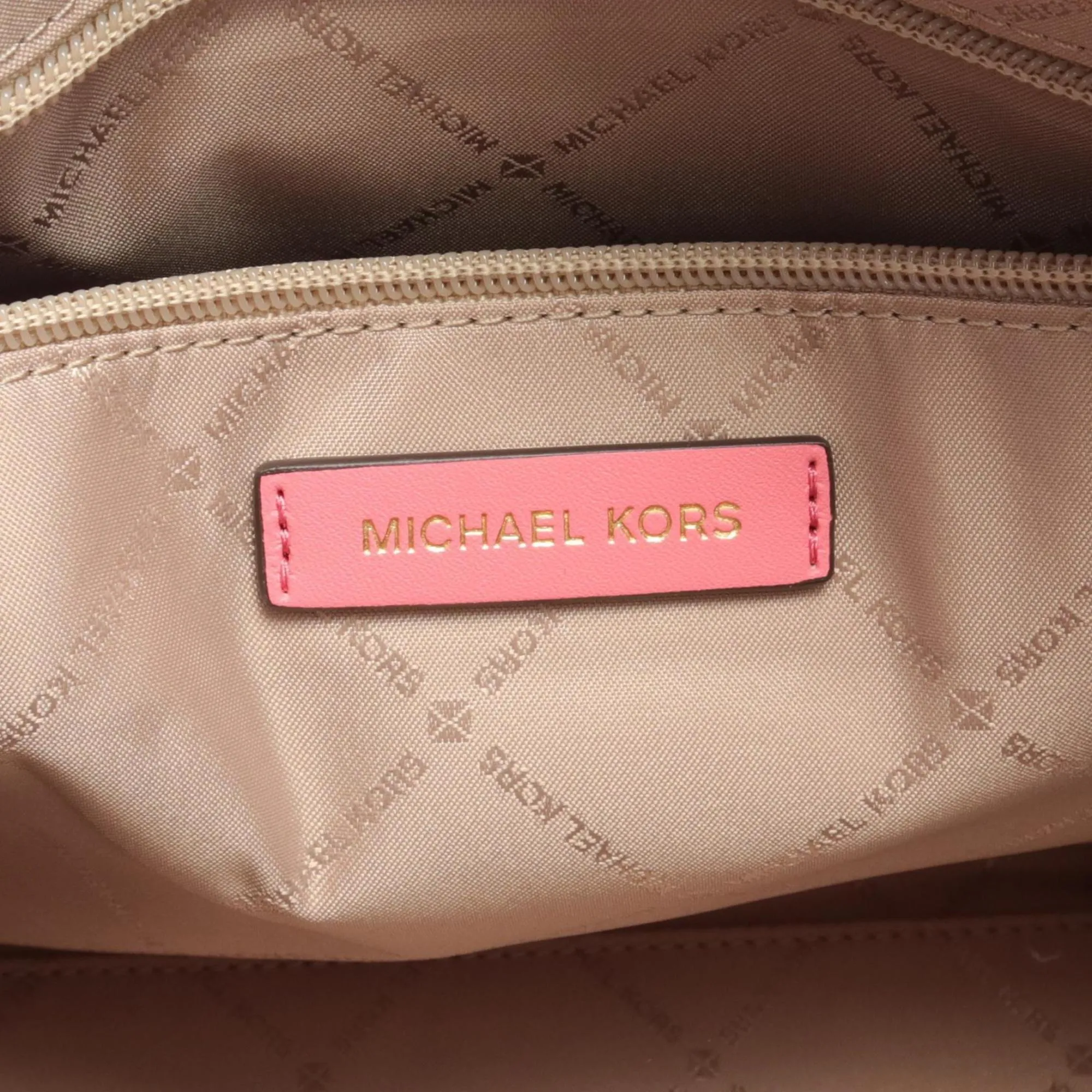 Michael Kors  pink Coated Canvas Leather Handbag (Pre-Owned)